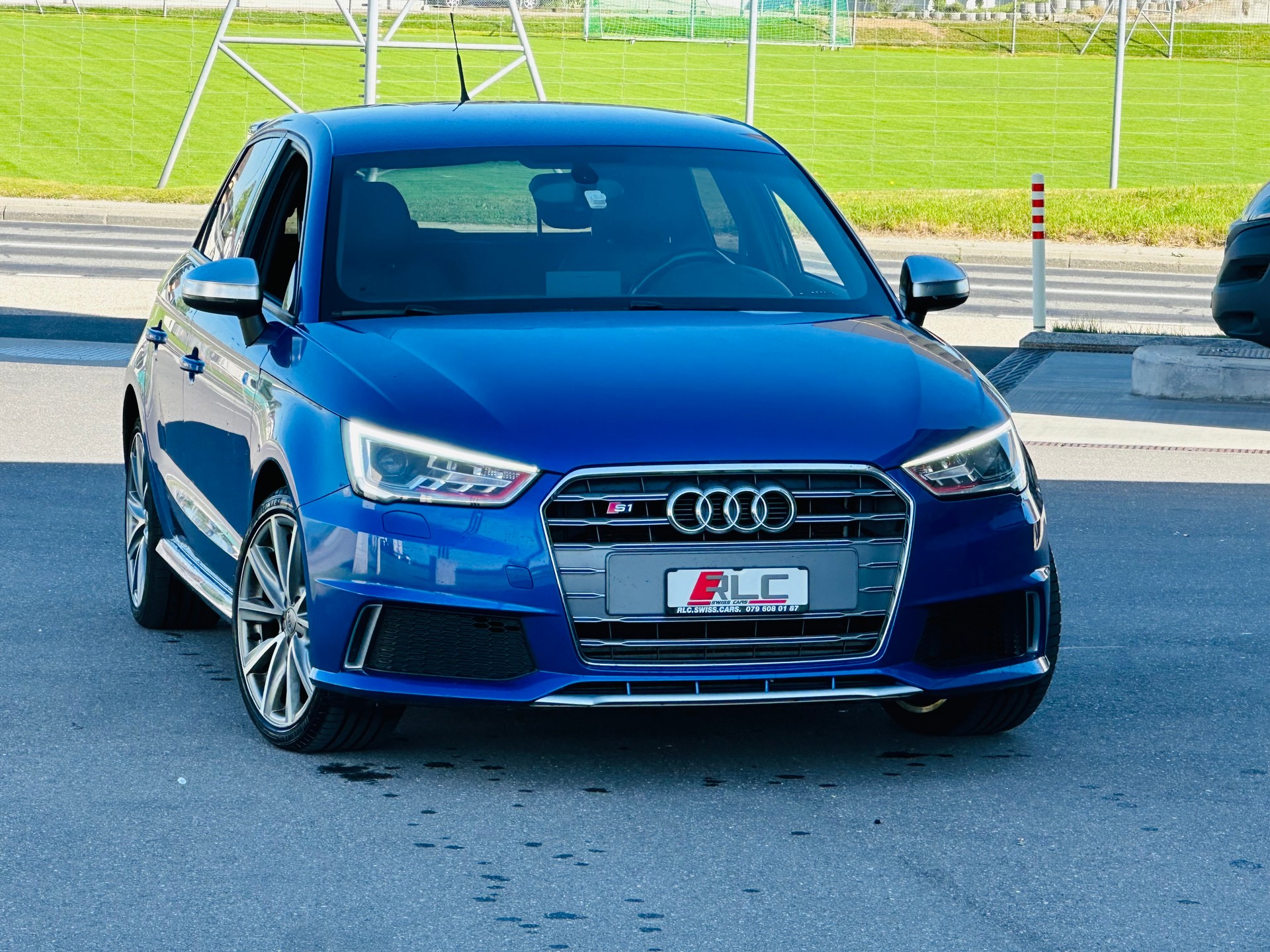 AUDI S1 Sportback 2.0 TFSI Sport quattro-image-6
