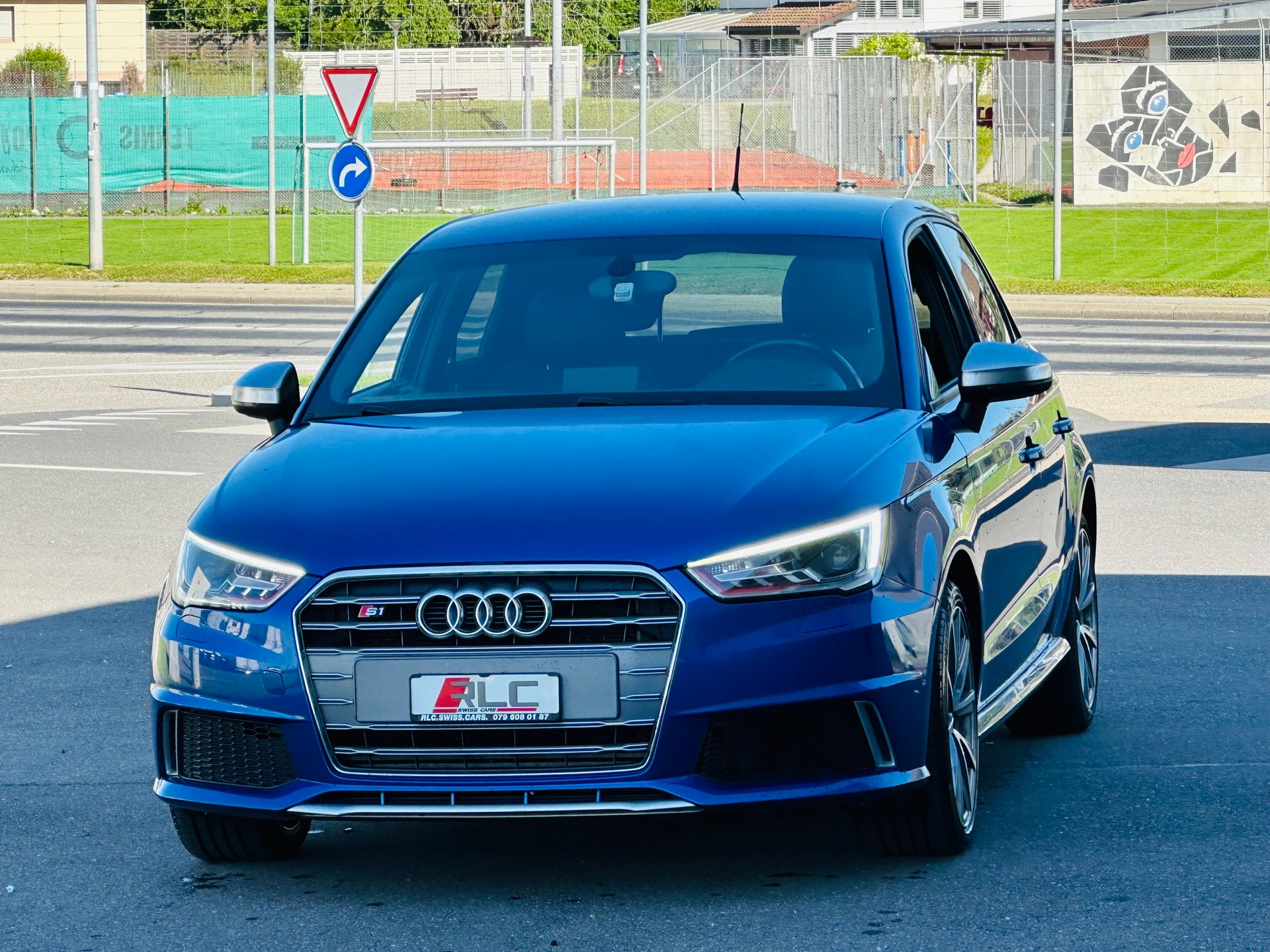 AUDI S1 Sportback 2.0 TFSI Sport quattro-image-1