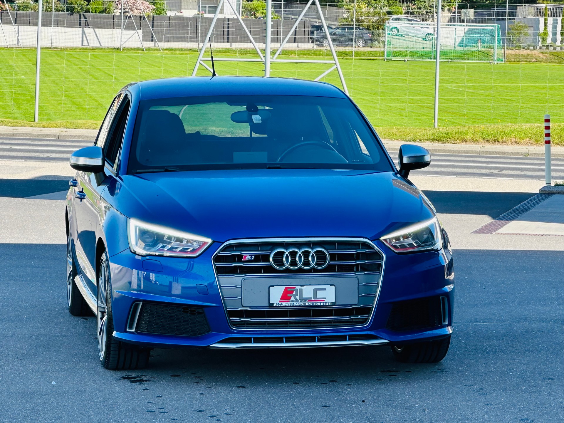 AUDI S1 Sportback 2.0 TFSI Sport quattro-image-2