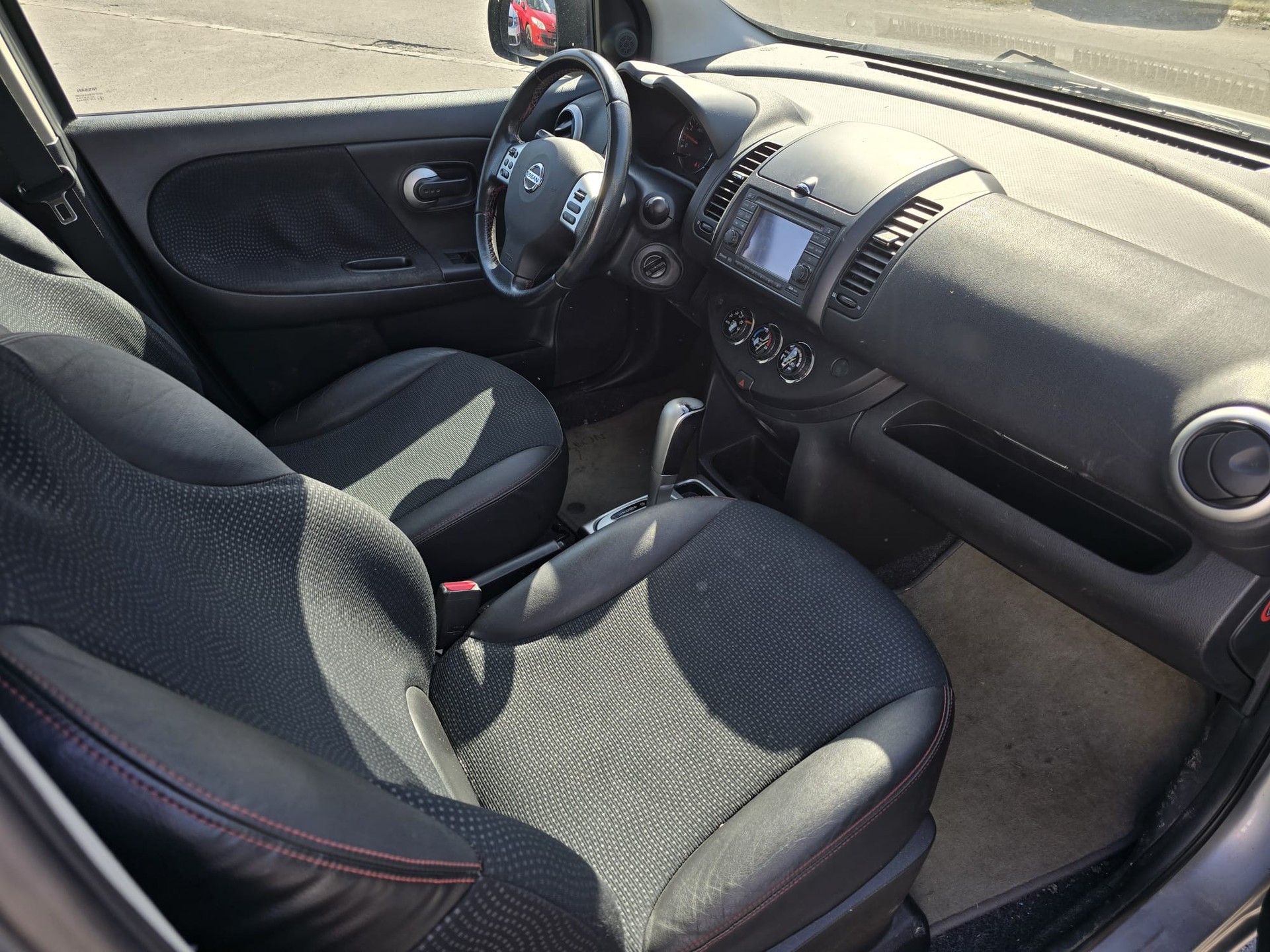 NISSAN Note 1.6 tekna Automatic-image-8