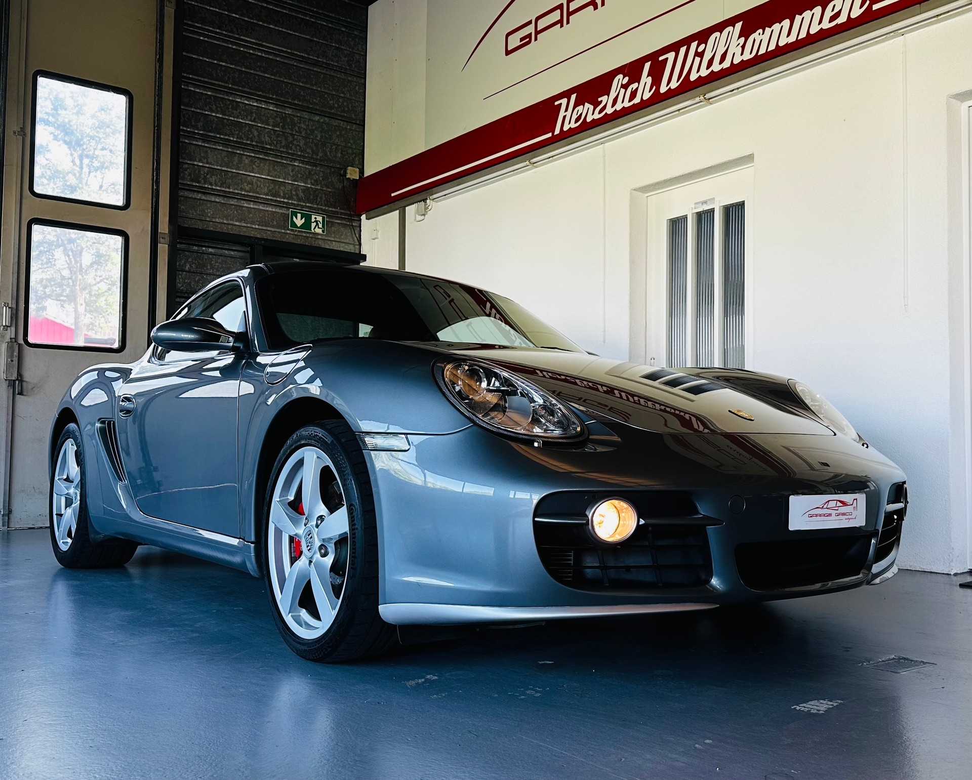 PORSCHE Cayman S 3.4-image-4
