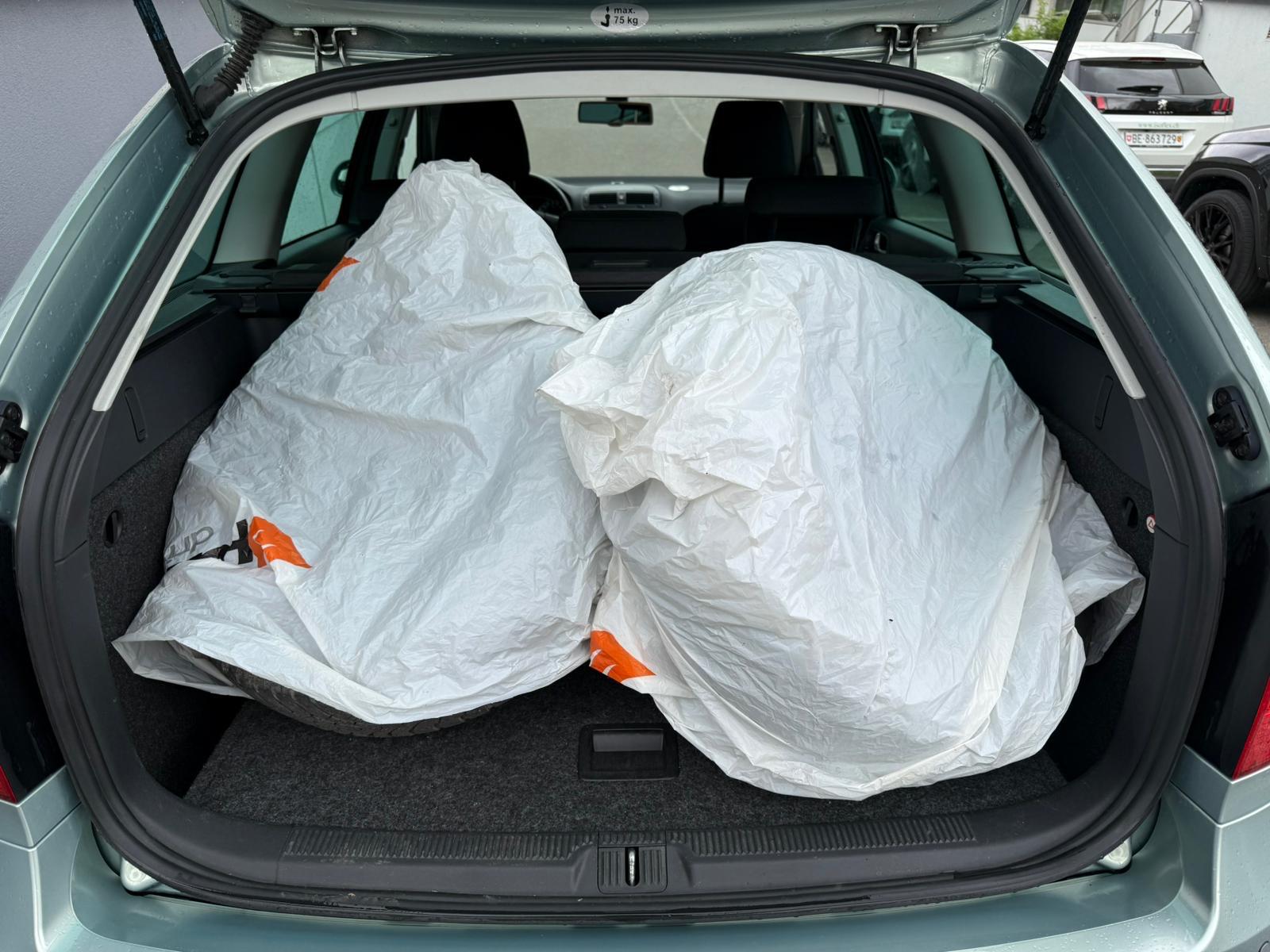 SKODA Octavia Combi 2.0 TDI Elegance 4x4 DSG-image-7