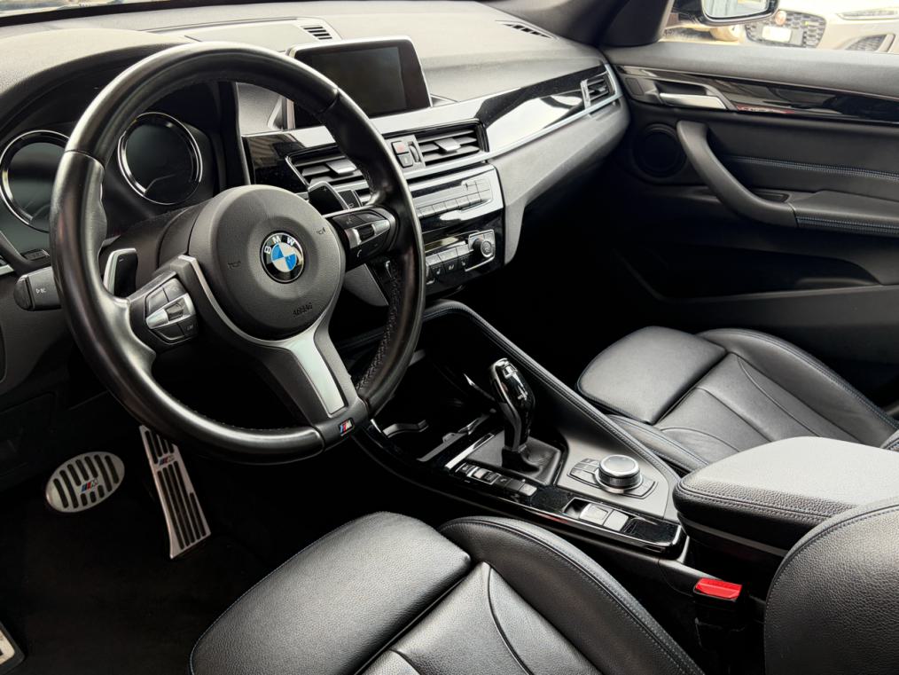 BMW X1 xDrive 25i M Sport-showroom-element-3