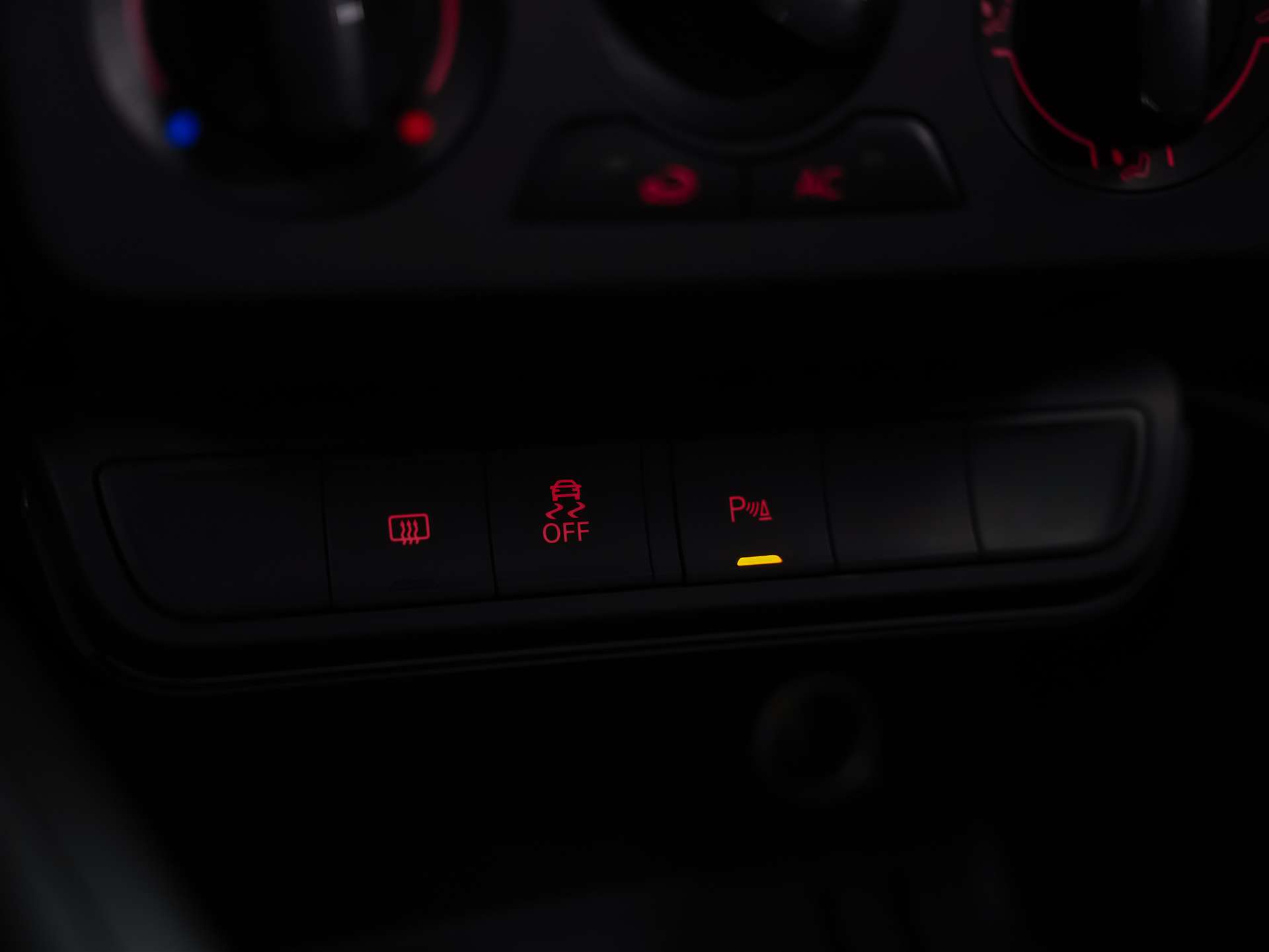AUDI A1 S-Line 1.4 TFSI S-Tronic *CH Auto*Bose Soundsystem*Tempomat*-image-21
