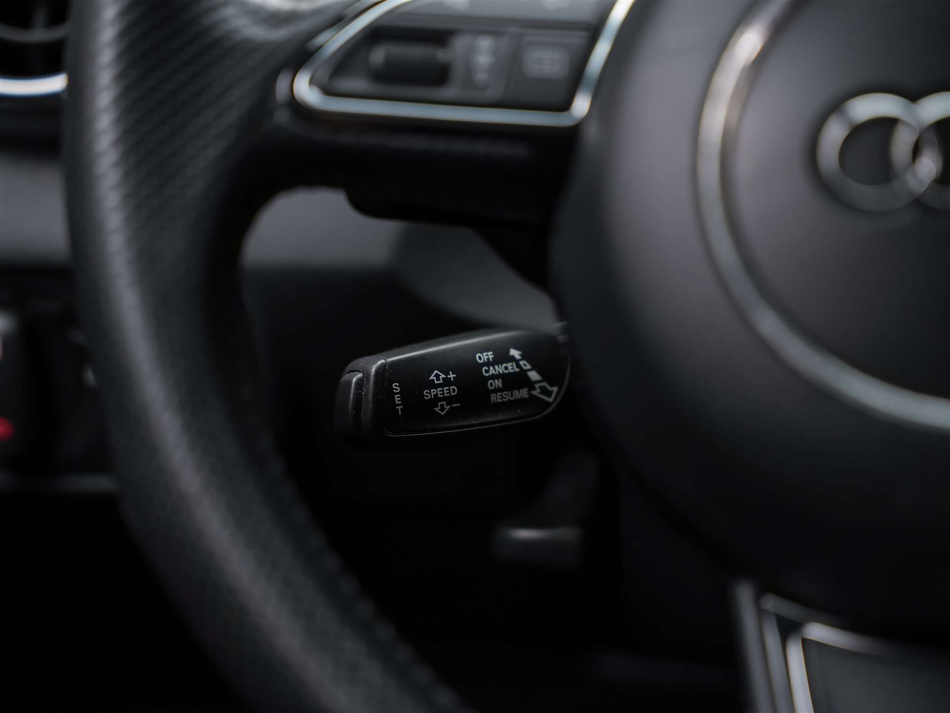 AUDI A1 S-Line 1.4 TFSI S-Tronic *CH Auto*Bose Soundsystem*Tempomat*-image-28