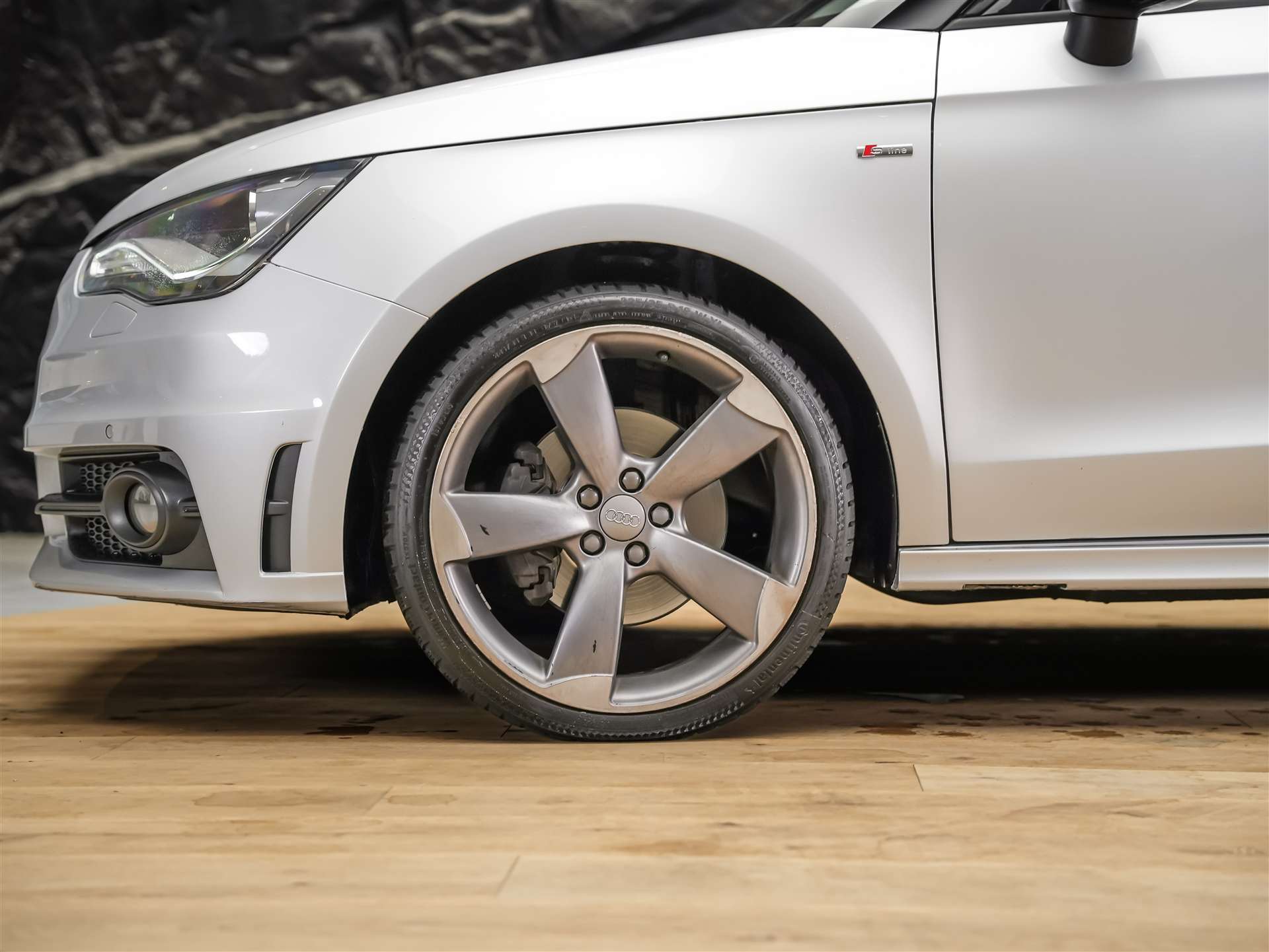AUDI A1 S-Line 1.4 TFSI S-Tronic *CH Auto*Bose Soundsystem*Tempomat*-image-14