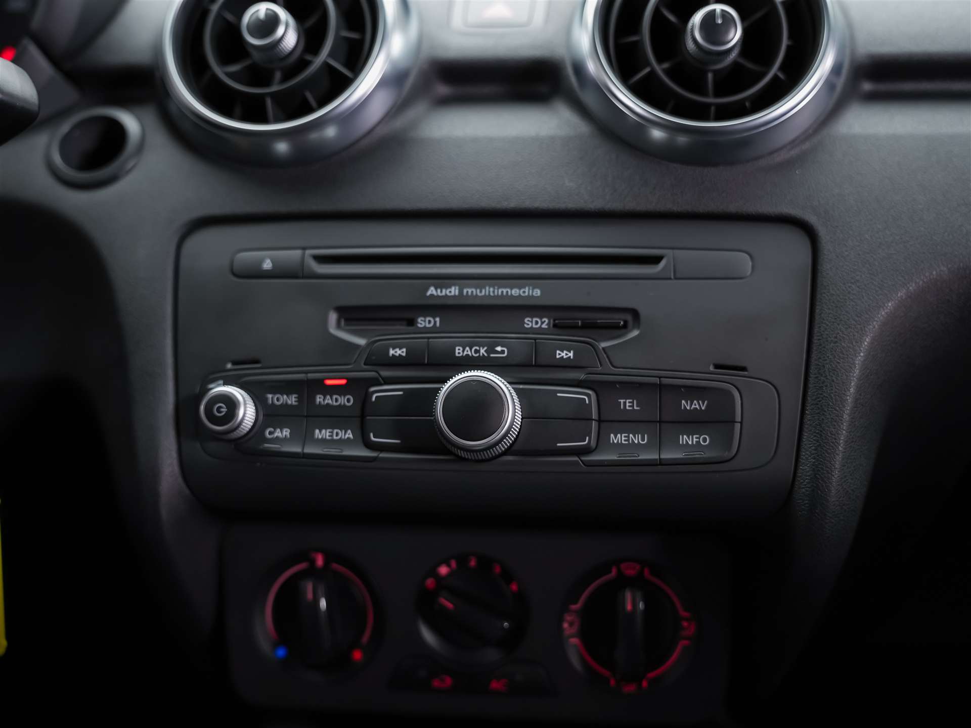 AUDI A1 S-Line 1.4 TFSI S-Tronic *CH Auto*Bose Soundsystem*Tempomat*-image-23