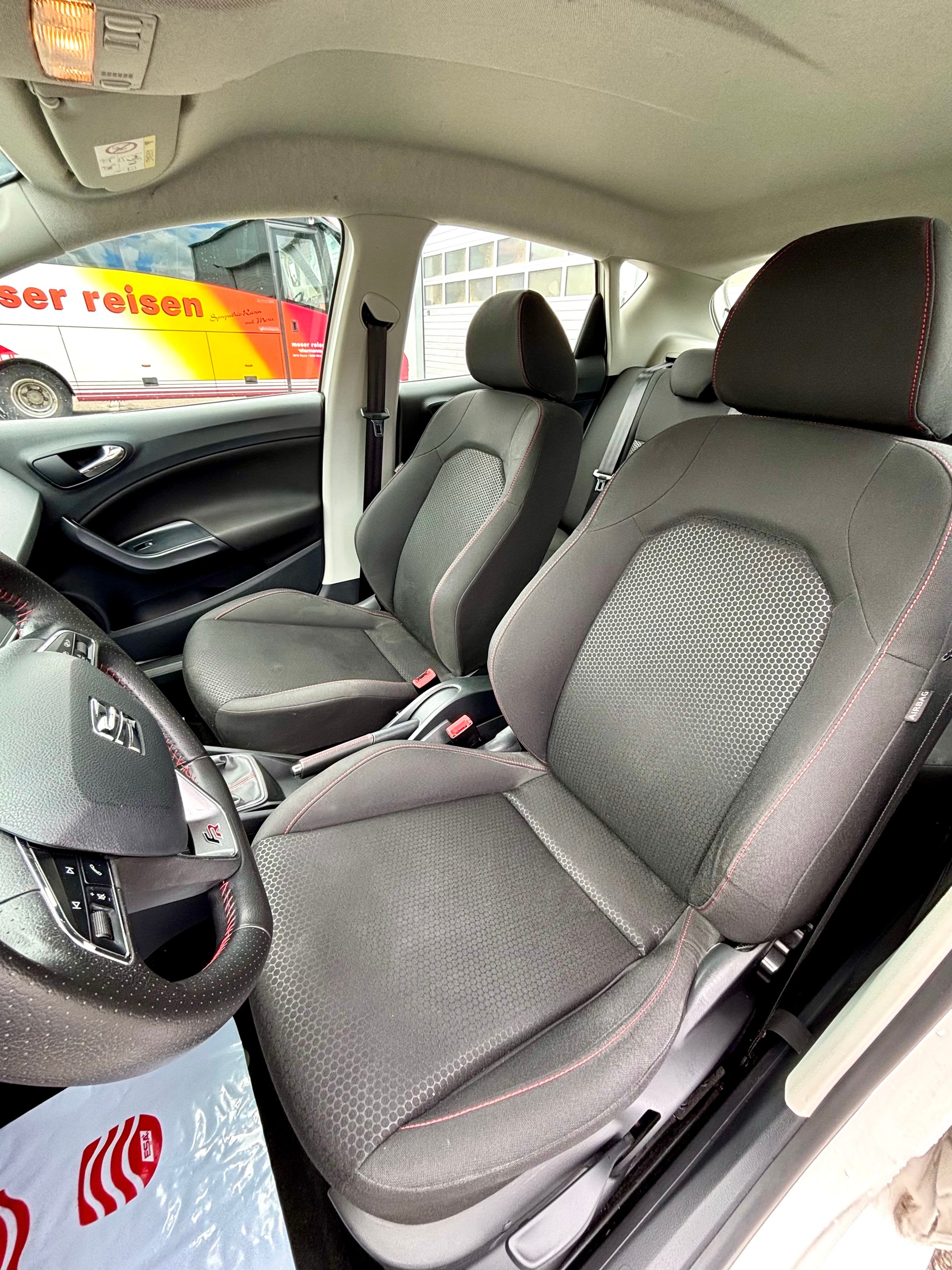 SEAT 1.2 TSI ITECH FR-Line-image-12