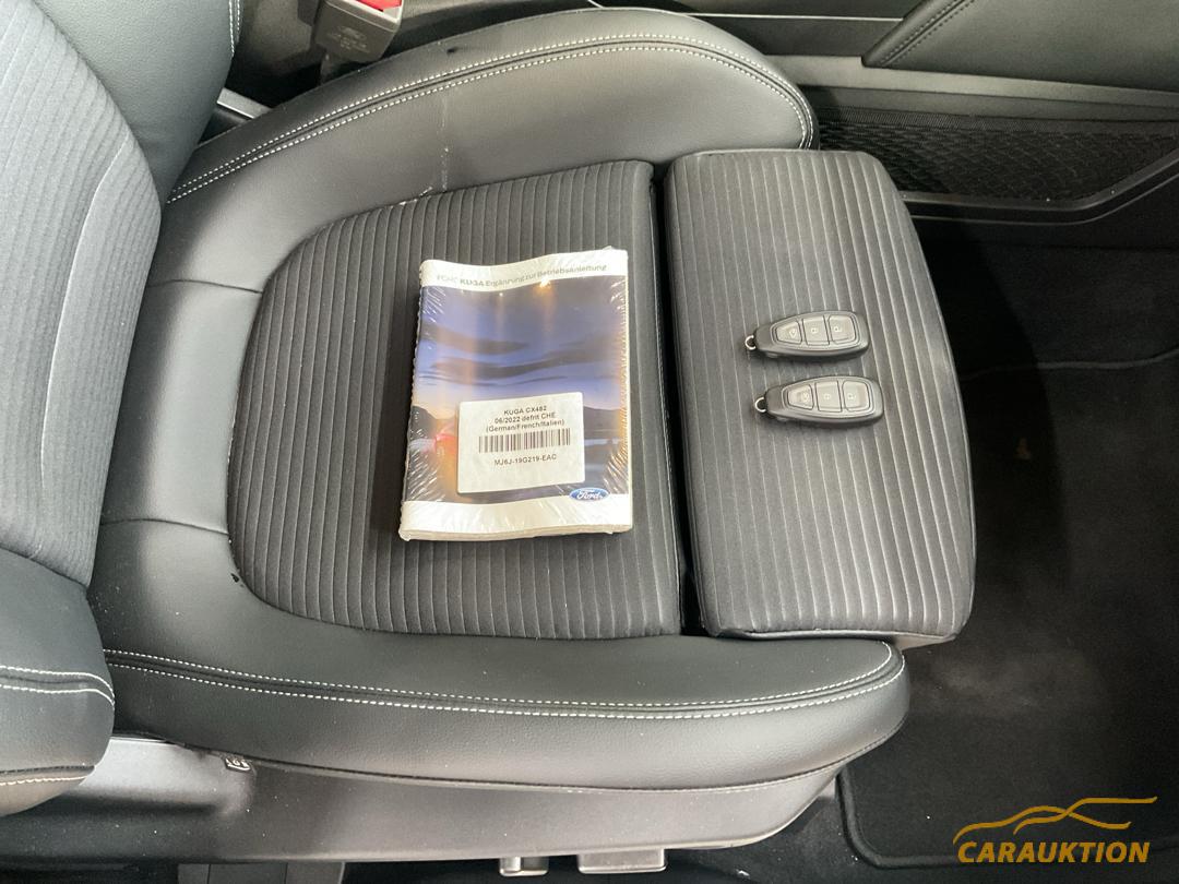 FORD Kuga 2.5 PHEV Titanium 2WD-image-2