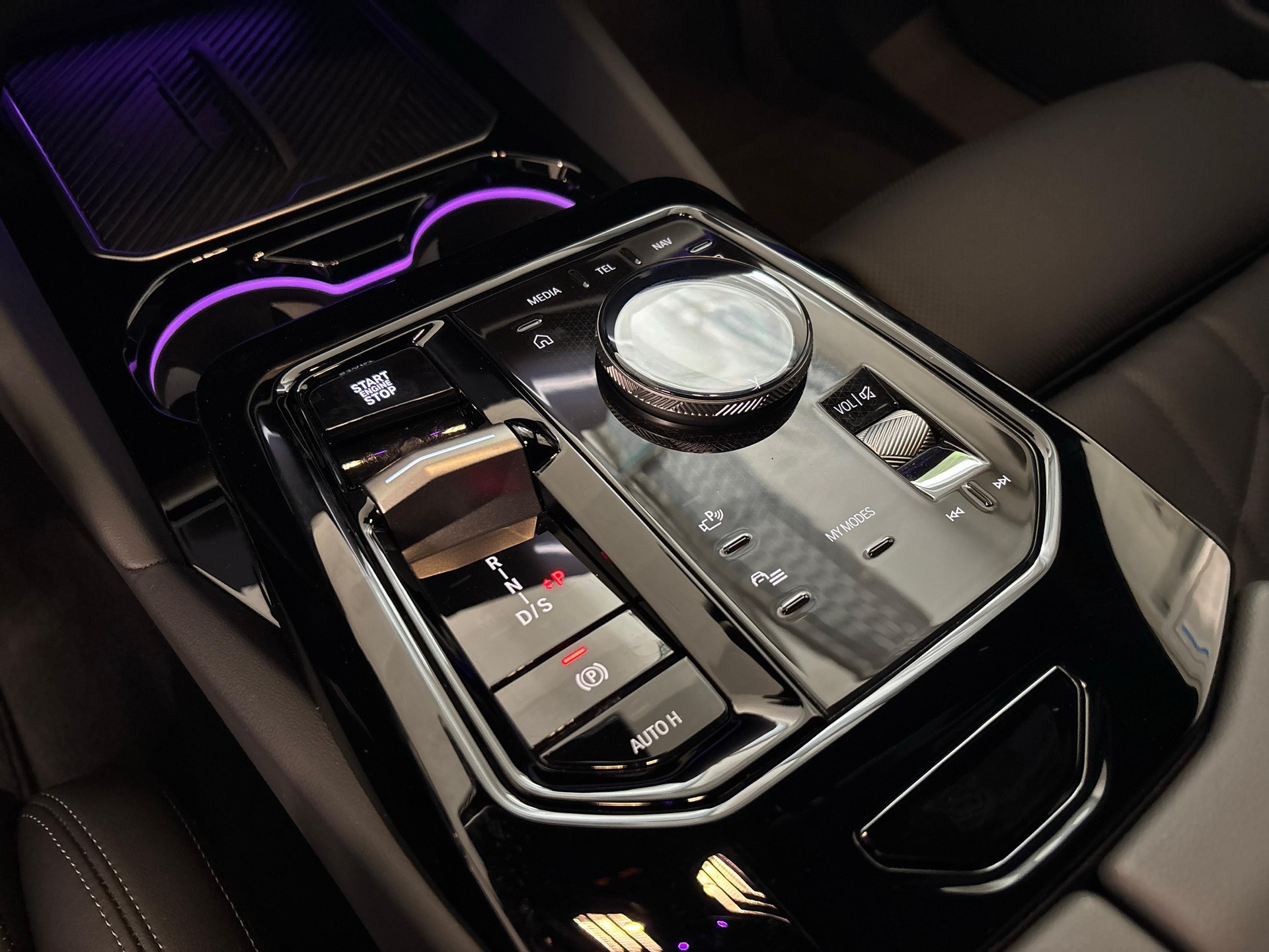 BMW 520d xDrive Touring 48V M-Sport-image-15