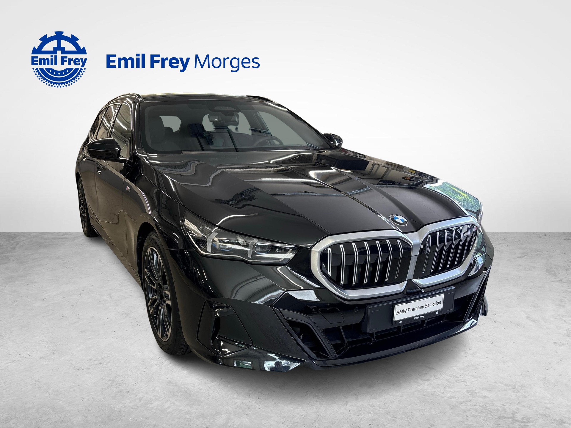 BMW 520d xDrive Touring 48V M-Sport-image-0