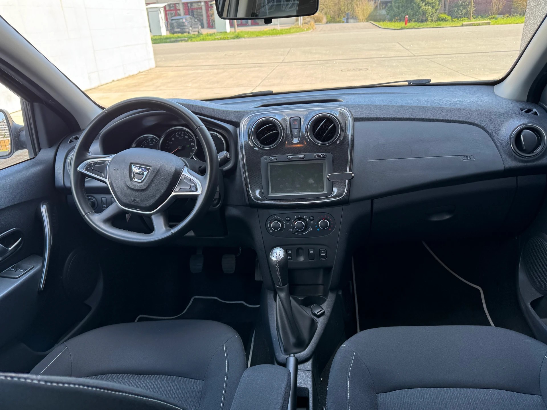 DACIA Sandero TCe 90 Comfort-image-15