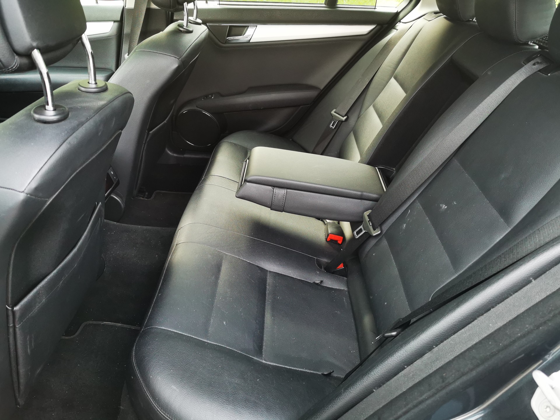 MERCEDES-BENZ C 350 CDI (320 CDI) Avantgarde 4Matic 7G-Tronic-image-12