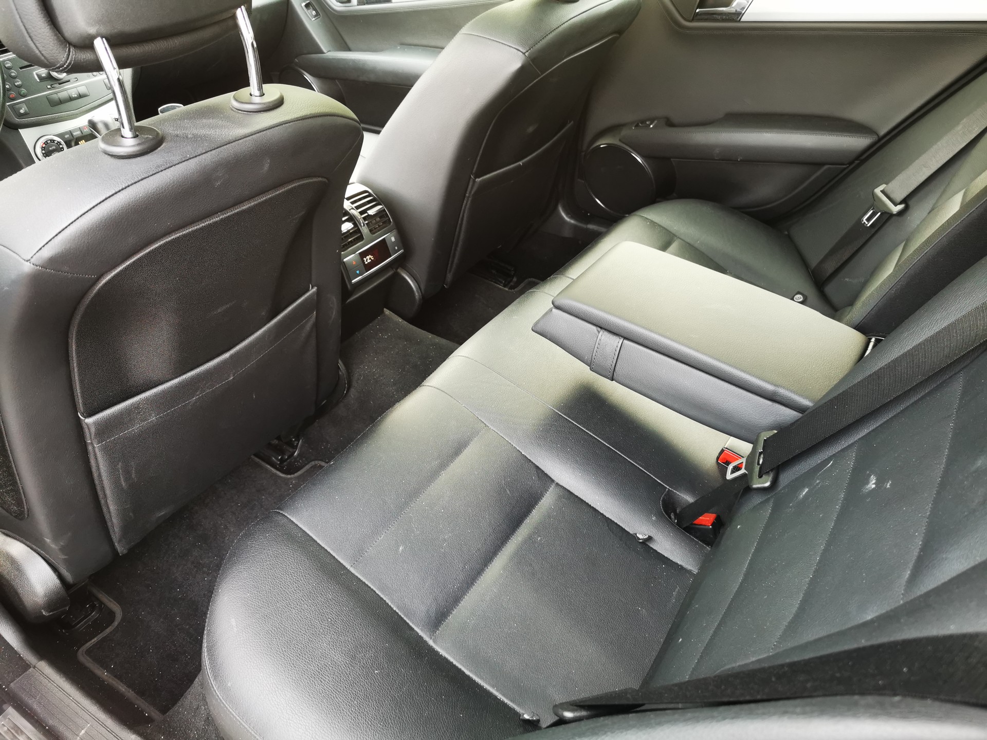 MERCEDES-BENZ C 350 CDI (320 CDI) Avantgarde 4Matic 7G-Tronic-image-13