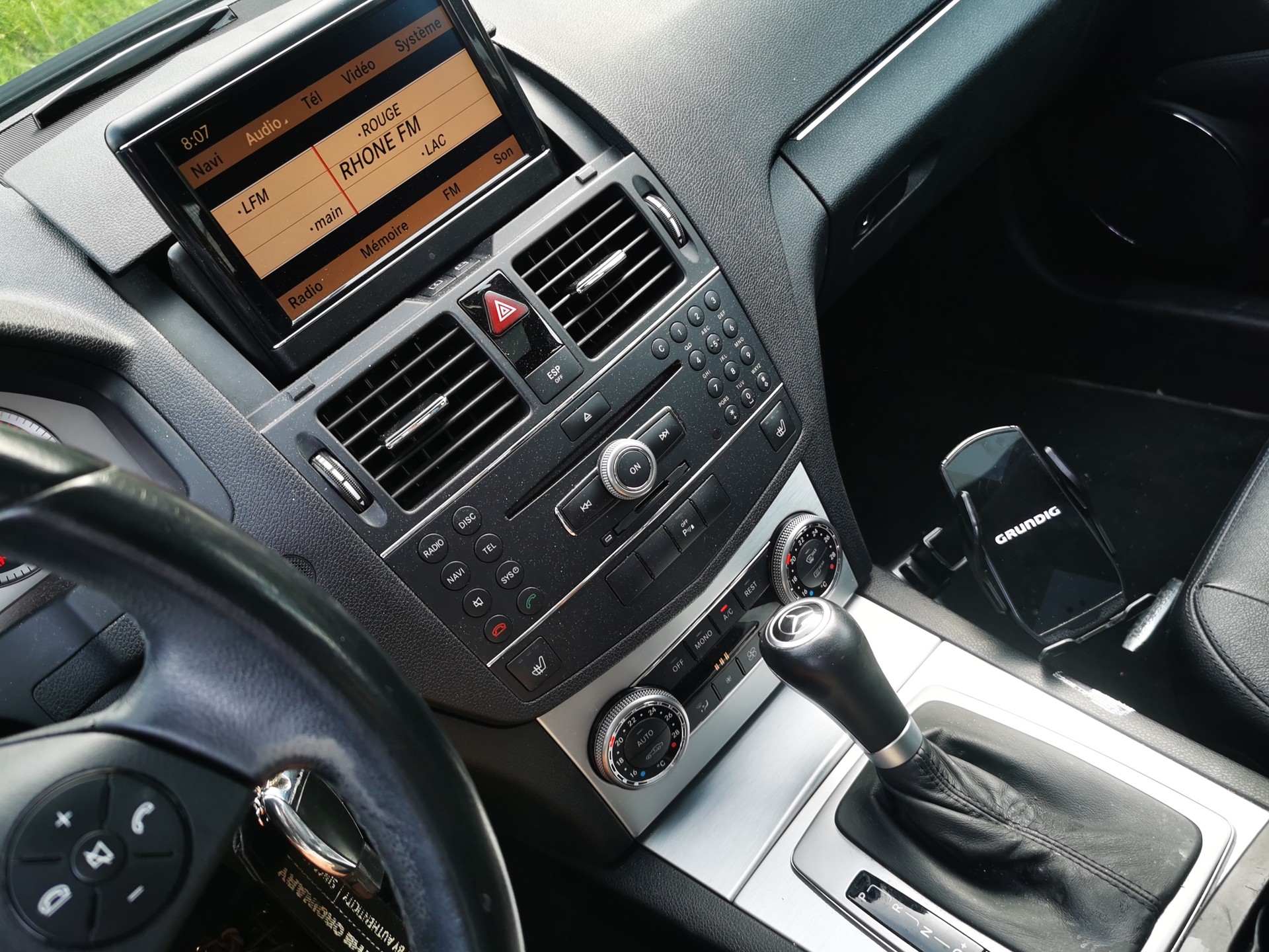 MERCEDES-BENZ C 350 CDI (320 CDI) Avantgarde 4Matic 7G-Tronic-image-10