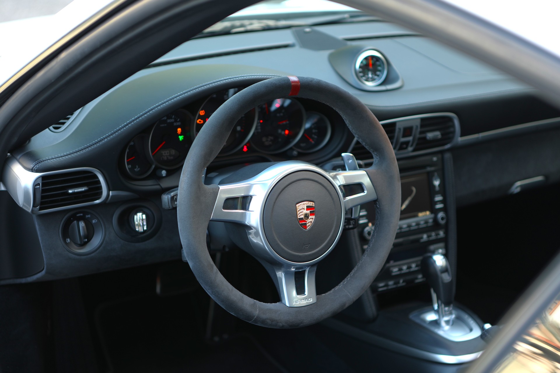 PORSCHE 911 Carrera 4 GTS PDK 3.8 997.2-image-13