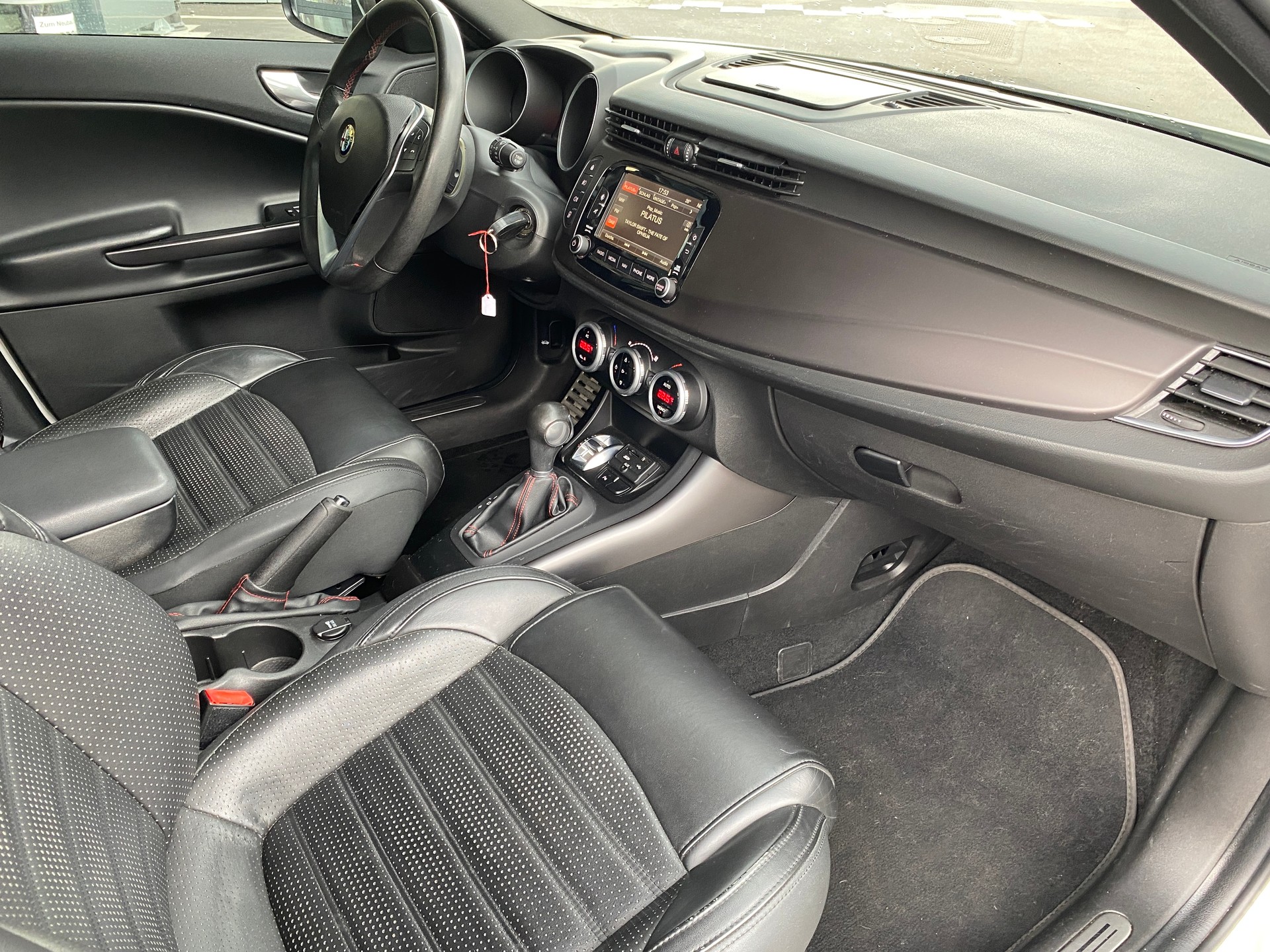 ALFA ROMEO Giulietta 1750 TBi Quadrifoglio Verde-image-6