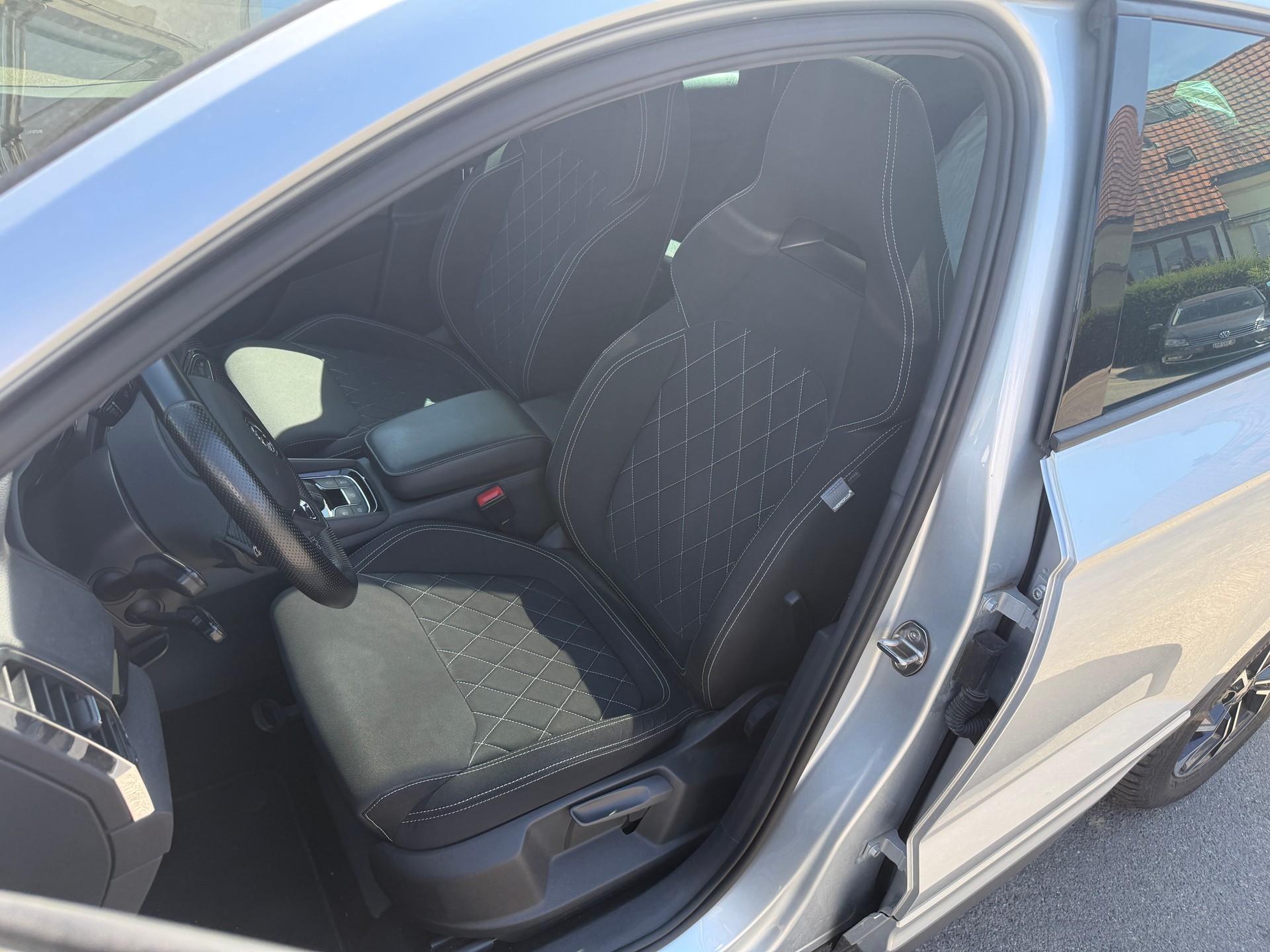 SKODA Karoq 2.0 TSI SportLine 4x4 DSG-image-7
