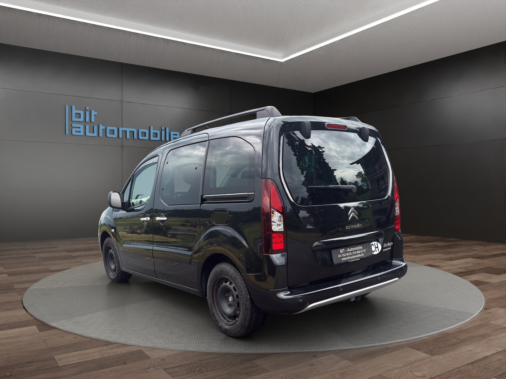 CITROEN Berlingo 1.6 e-HDi Exclusive EGS6-image-4