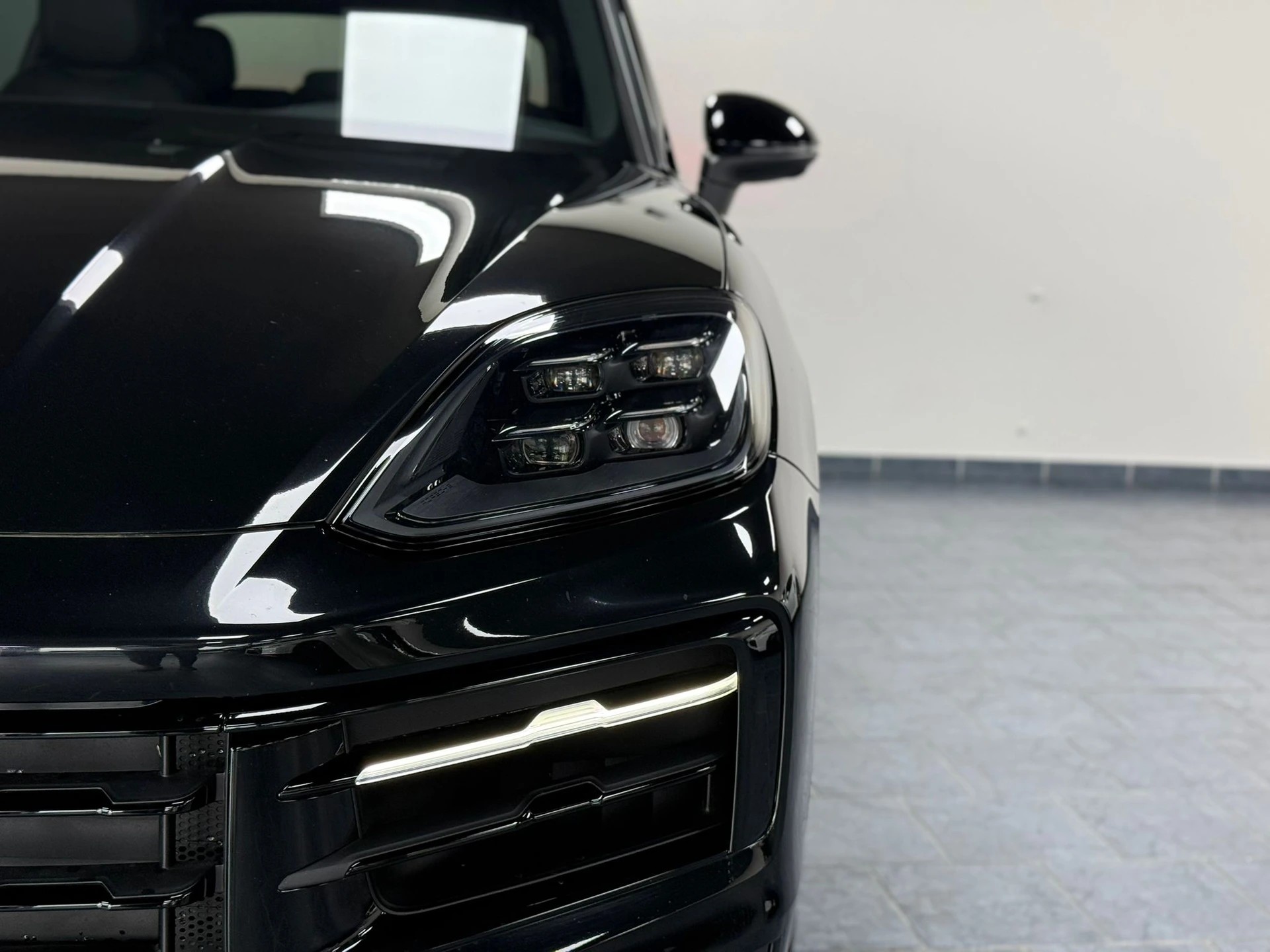 PORSCHE Cayenne Tiptronic-image-8