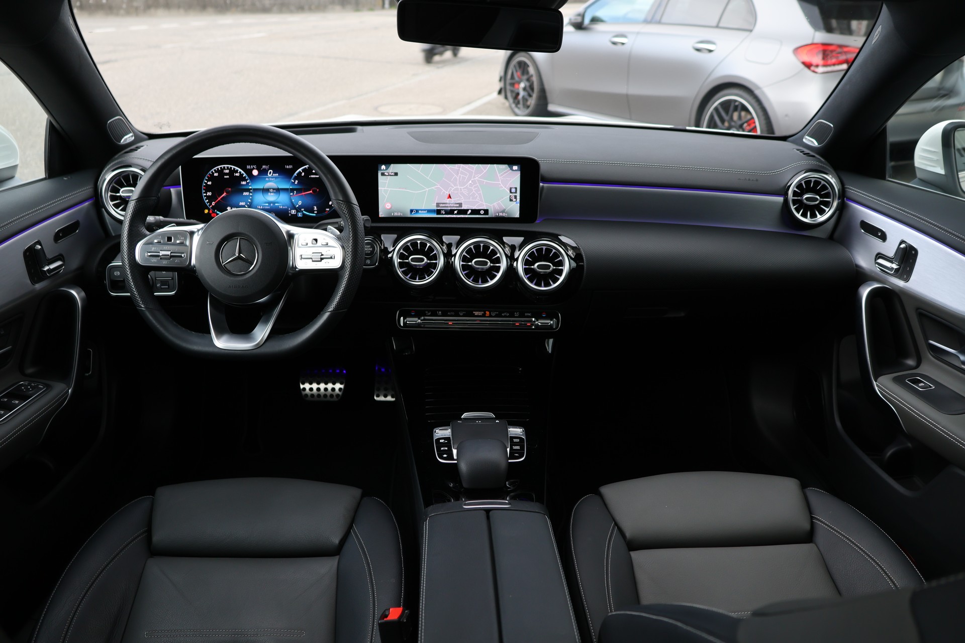 MERCEDES-BENZ CLA 200 AMG Line 7G-DCT (CH)-image-15