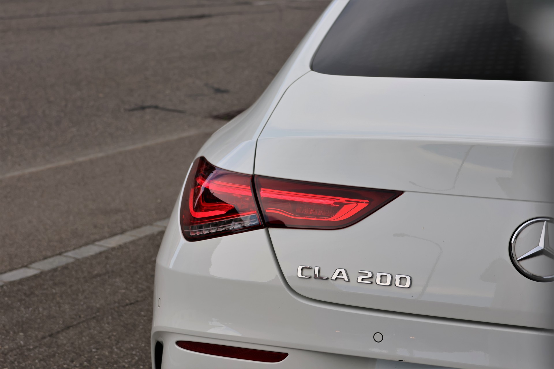 MERCEDES-BENZ CLA 200 AMG Line 7G-DCT (CH)-image-5