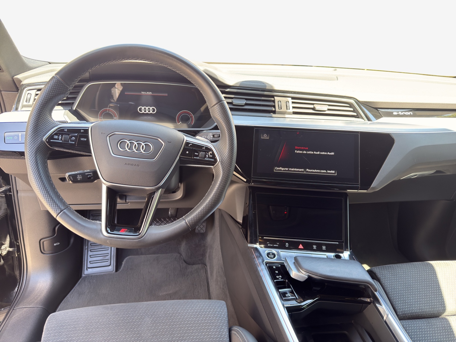 AUDI e-tron 55 Sportback S Line Black Edition quattro-image-9