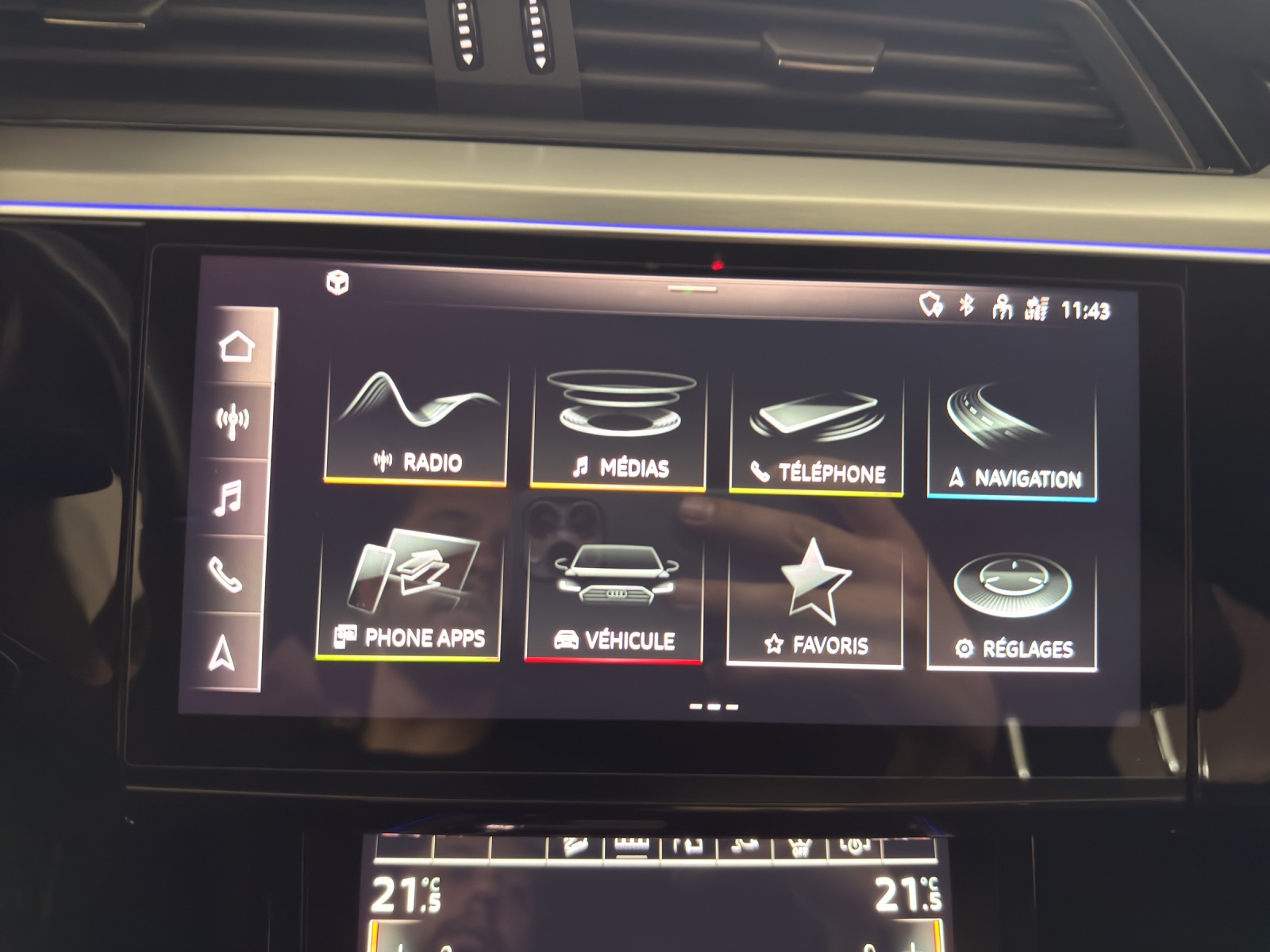 AUDI e-tron 55 Sportback S Line Black Edition quattro-image-15