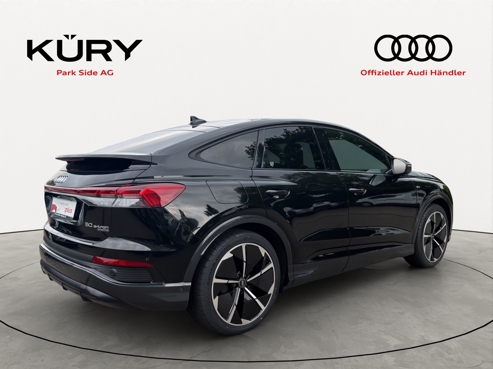 AUDI Q4 SB 50 e-tron quattro 299PS-image-3