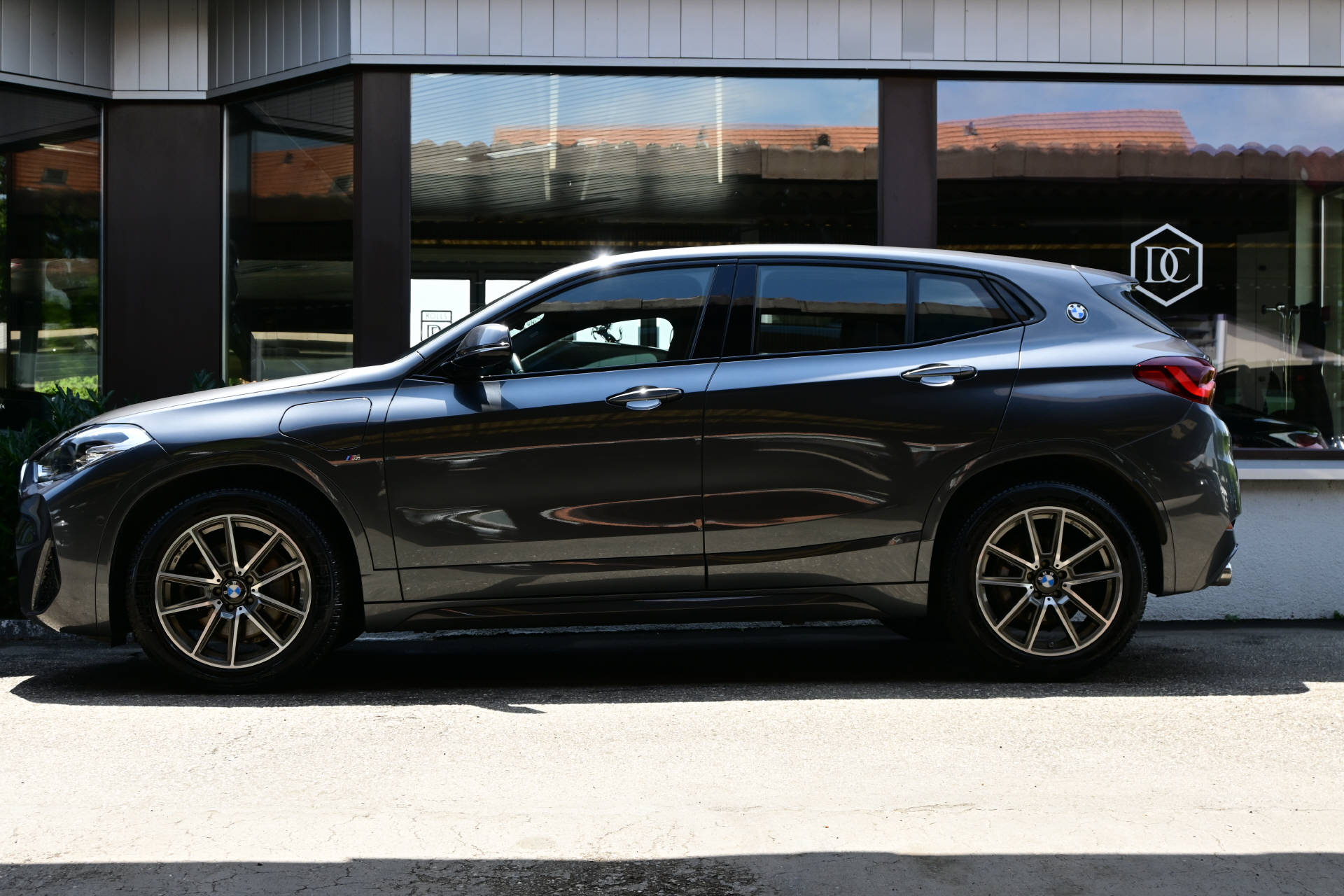 BMW X2 25e xDrive M-Sport-showroom-element-3