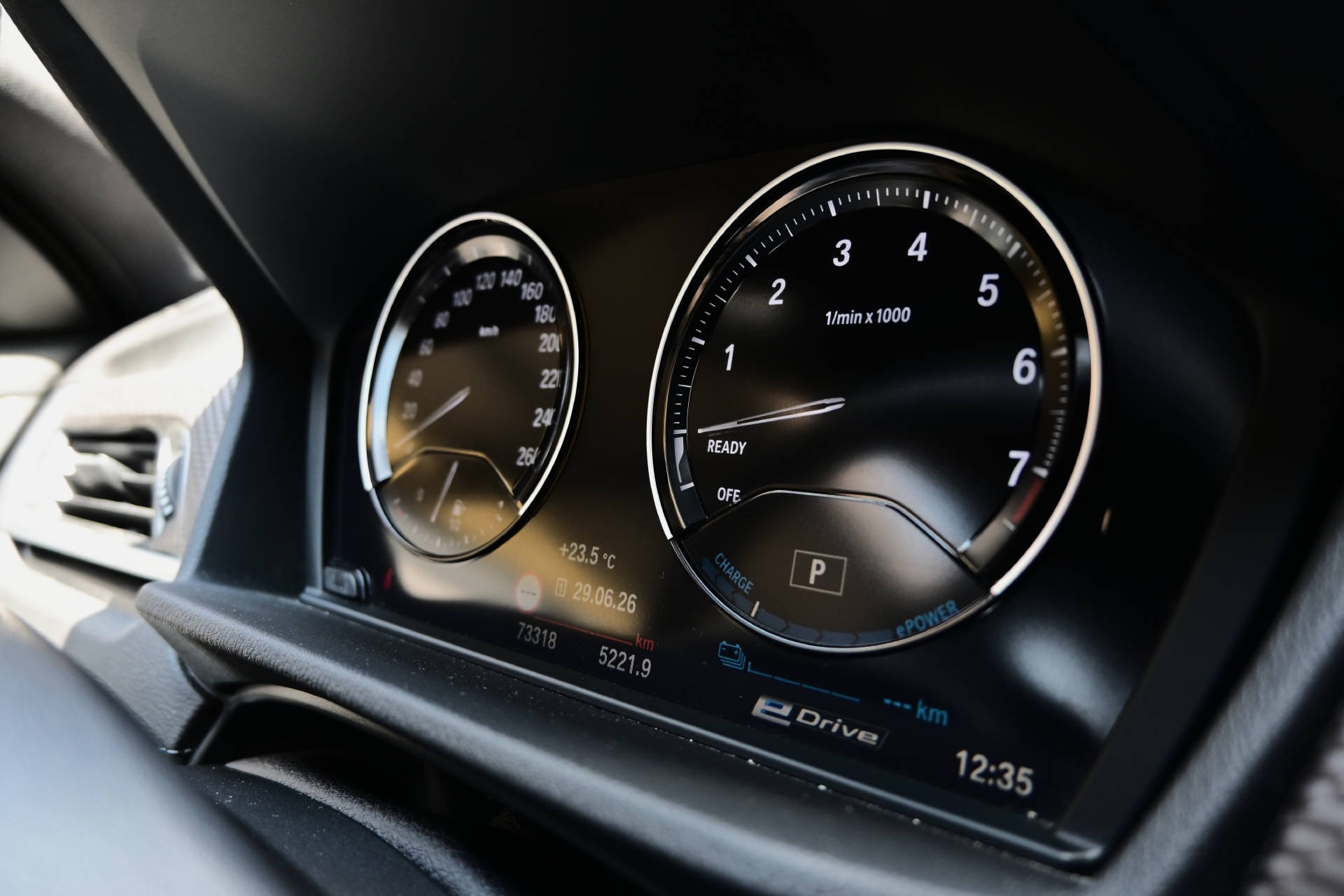BMW X2 25e xDrive M-Sport-image-15