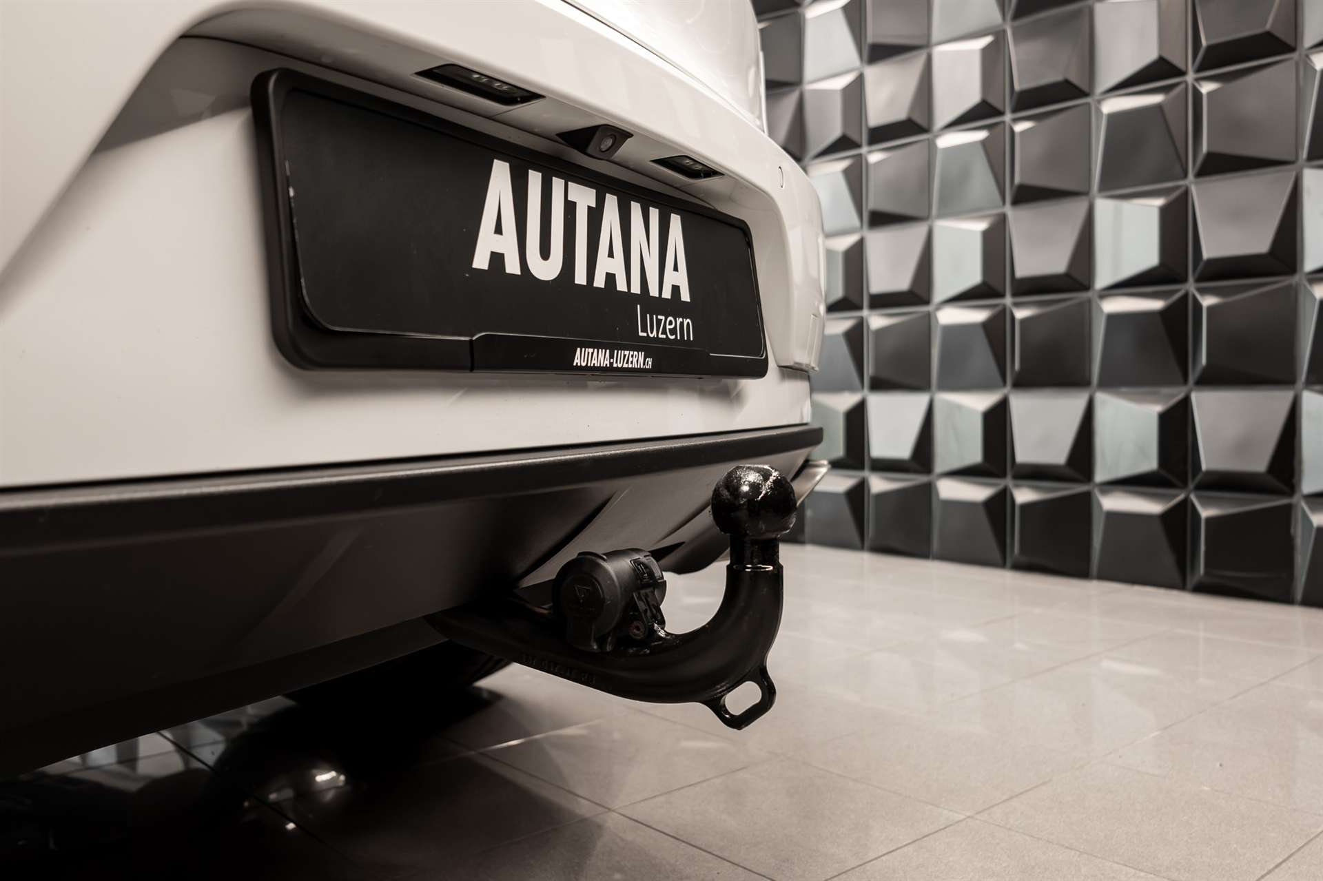 PORSCHE Macan Turbo PDK-image-5