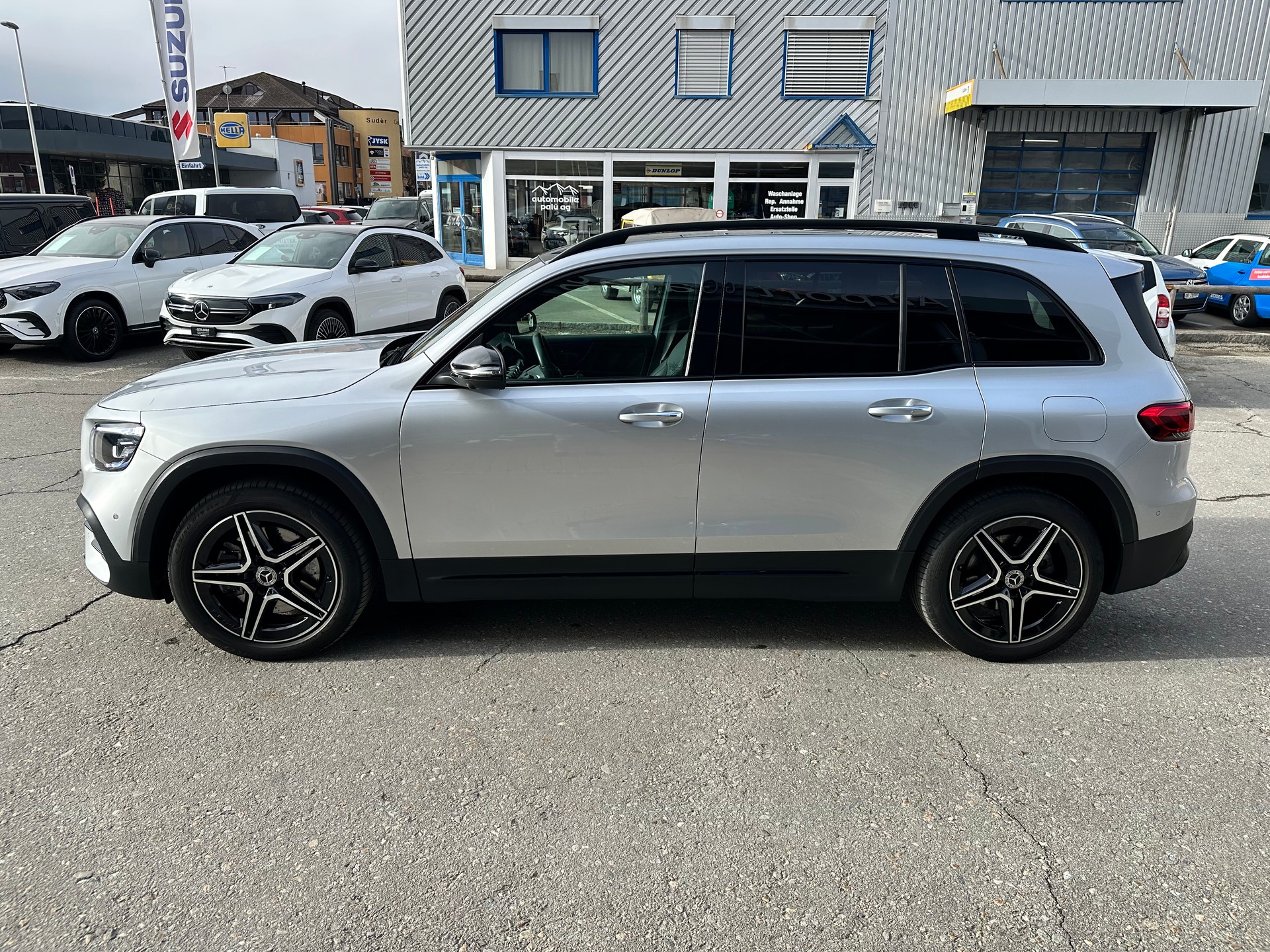 MERCEDES-BENZ GLB 250 AMG Line 4matic-image-5