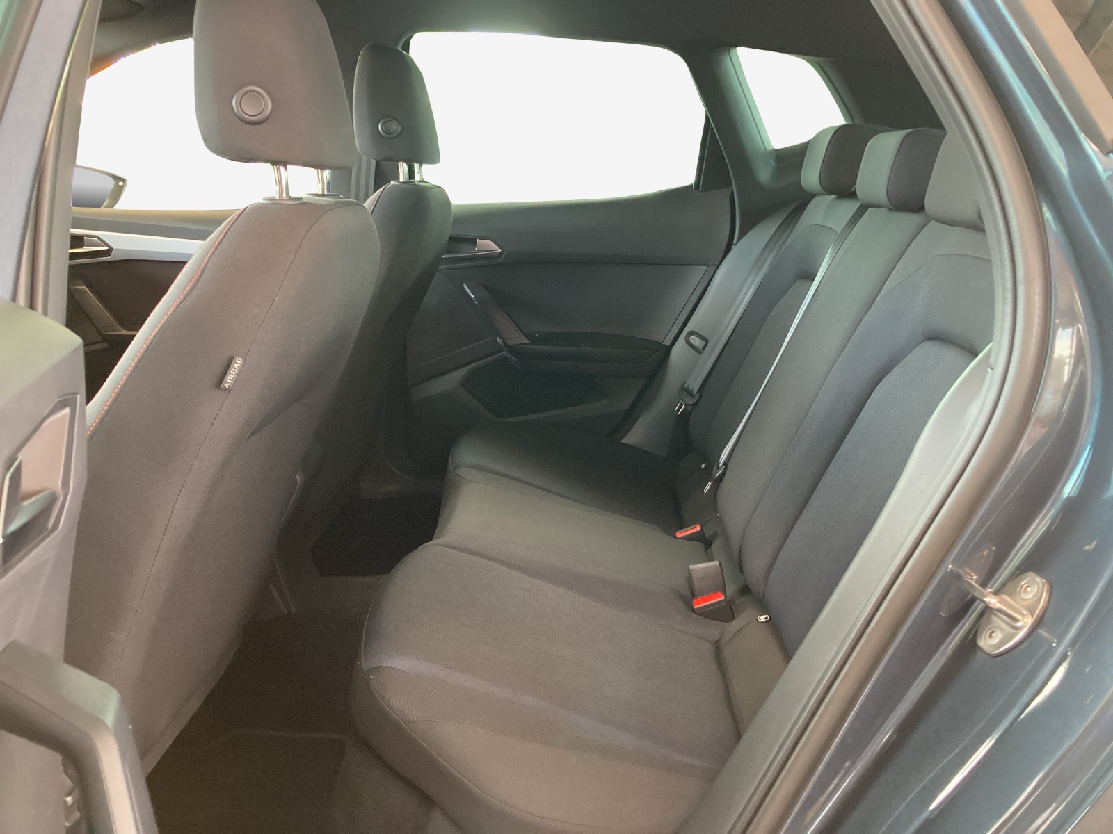 SEAT Arona 1.0 TSI Eco FR DSG-image-11