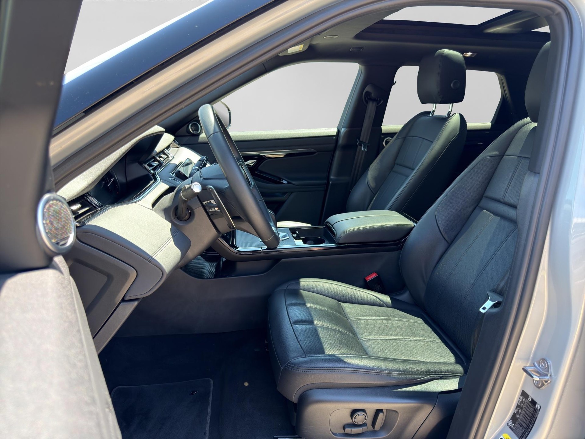 LAND ROVER Range Rover Evoque 2.0 T 250 R-Dynamic SE-image-1