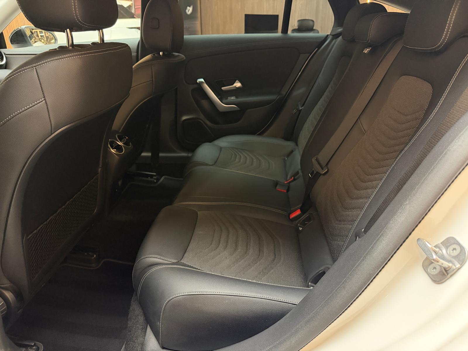 MERCEDES-BENZ CLA 180 d Progressive Shooting Brake-image-18