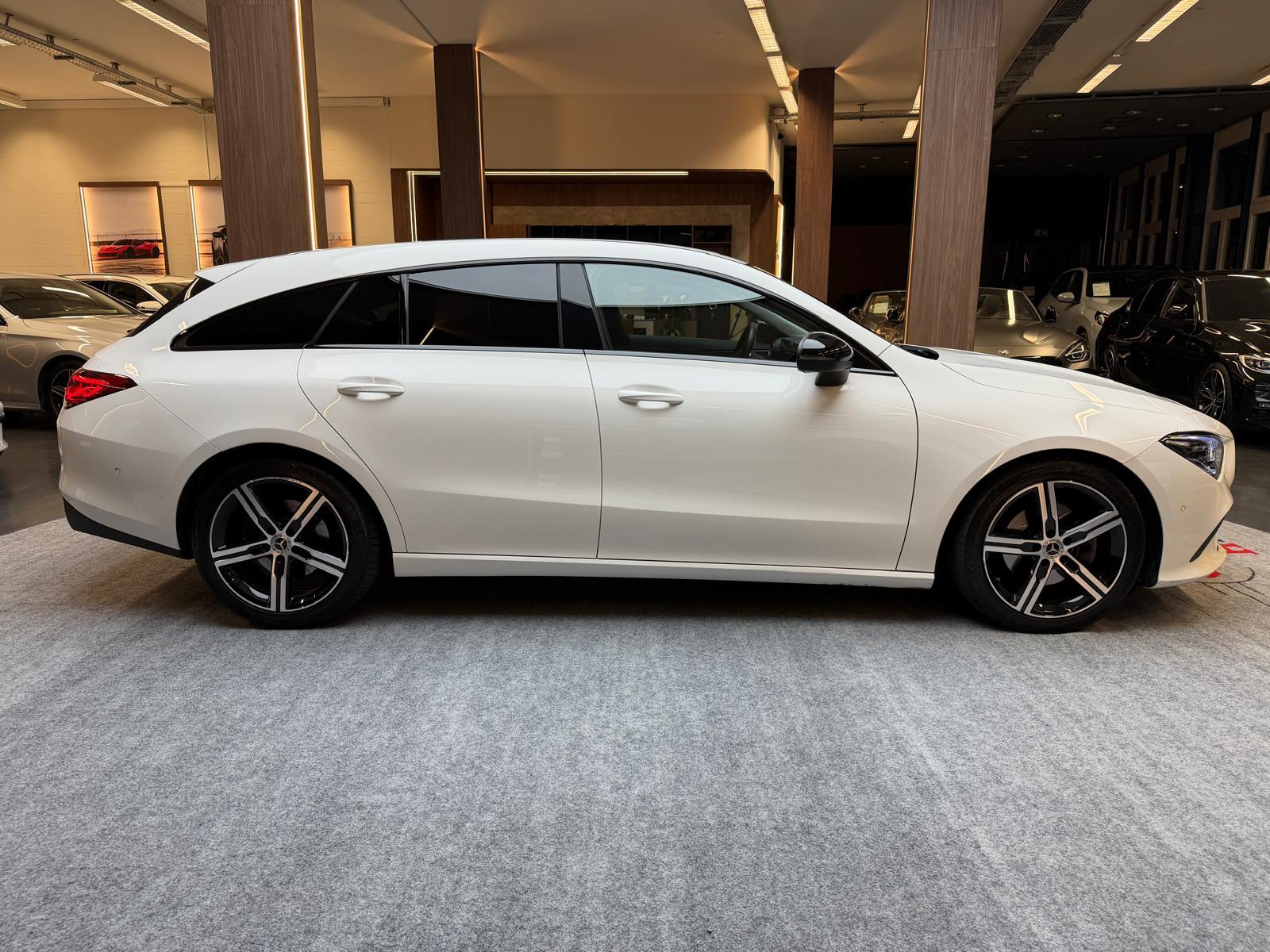 MERCEDES-BENZ CLA 180 d Progressive Shooting Brake-image-8