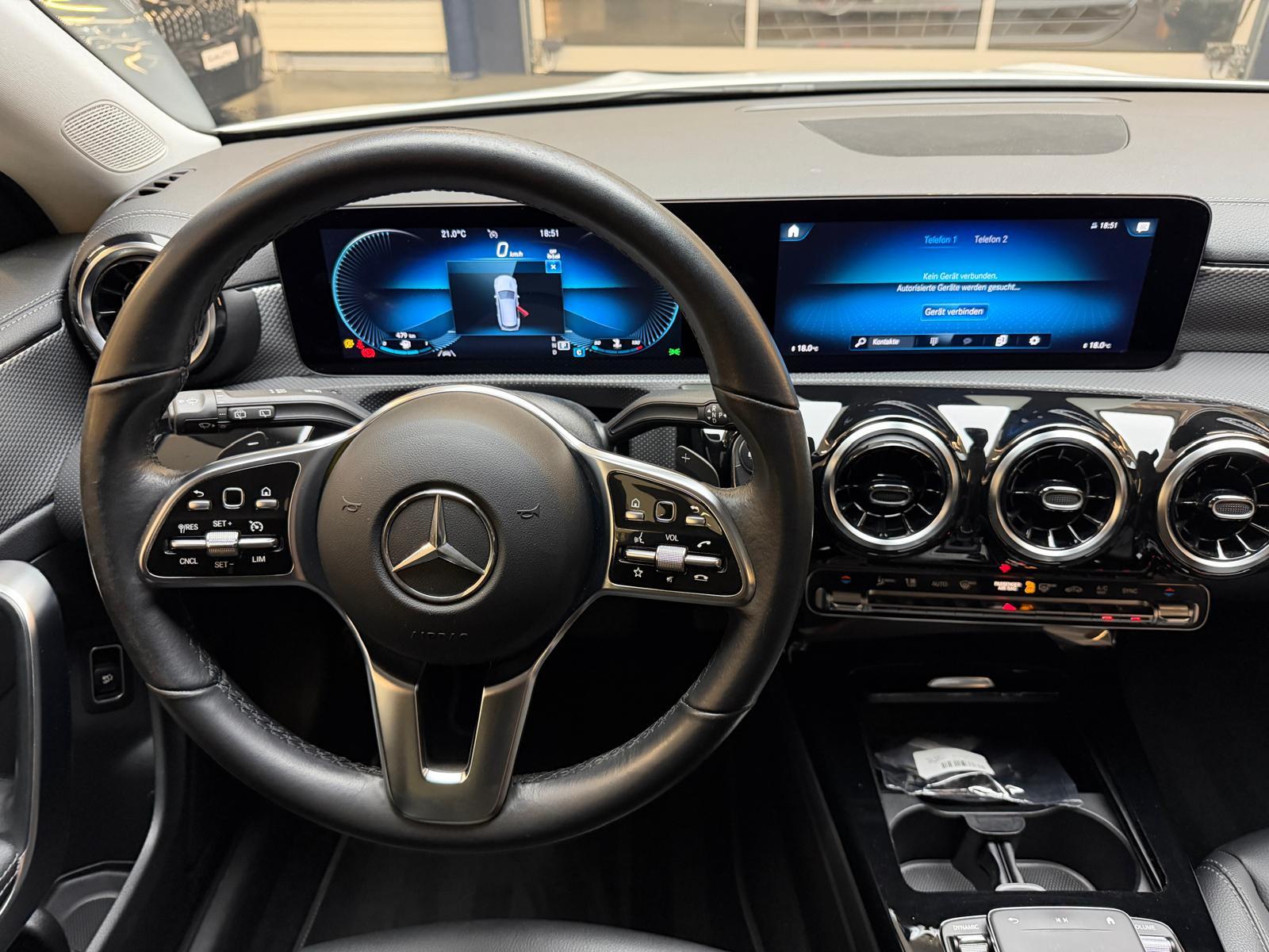 MERCEDES-BENZ CLA 180 d Progressive Shooting Brake-image-13
