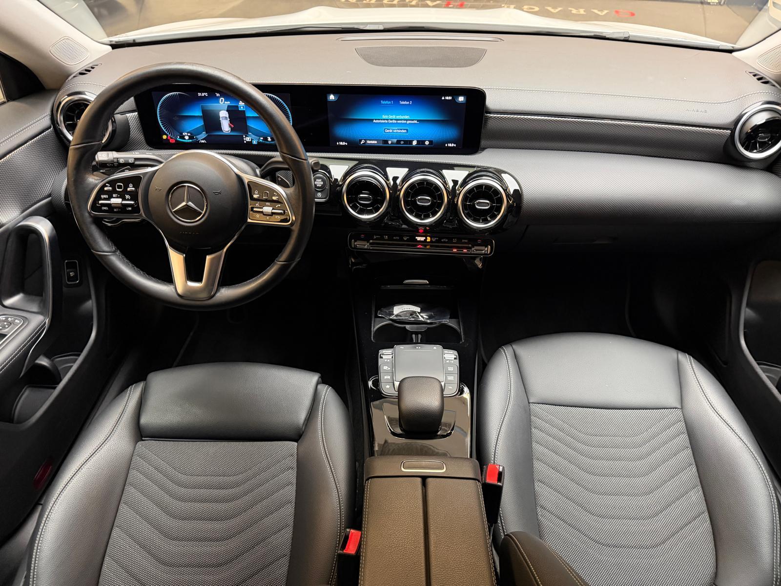MERCEDES-BENZ CLA 180 d Progressive Shooting Brake-image-12