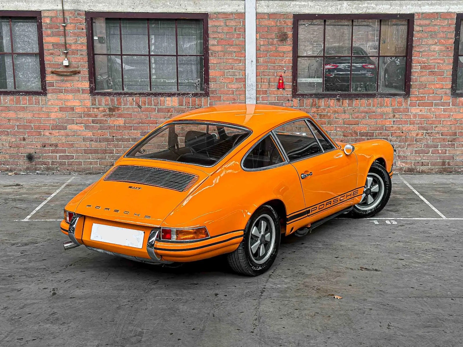 PORSCHE 911-image-5