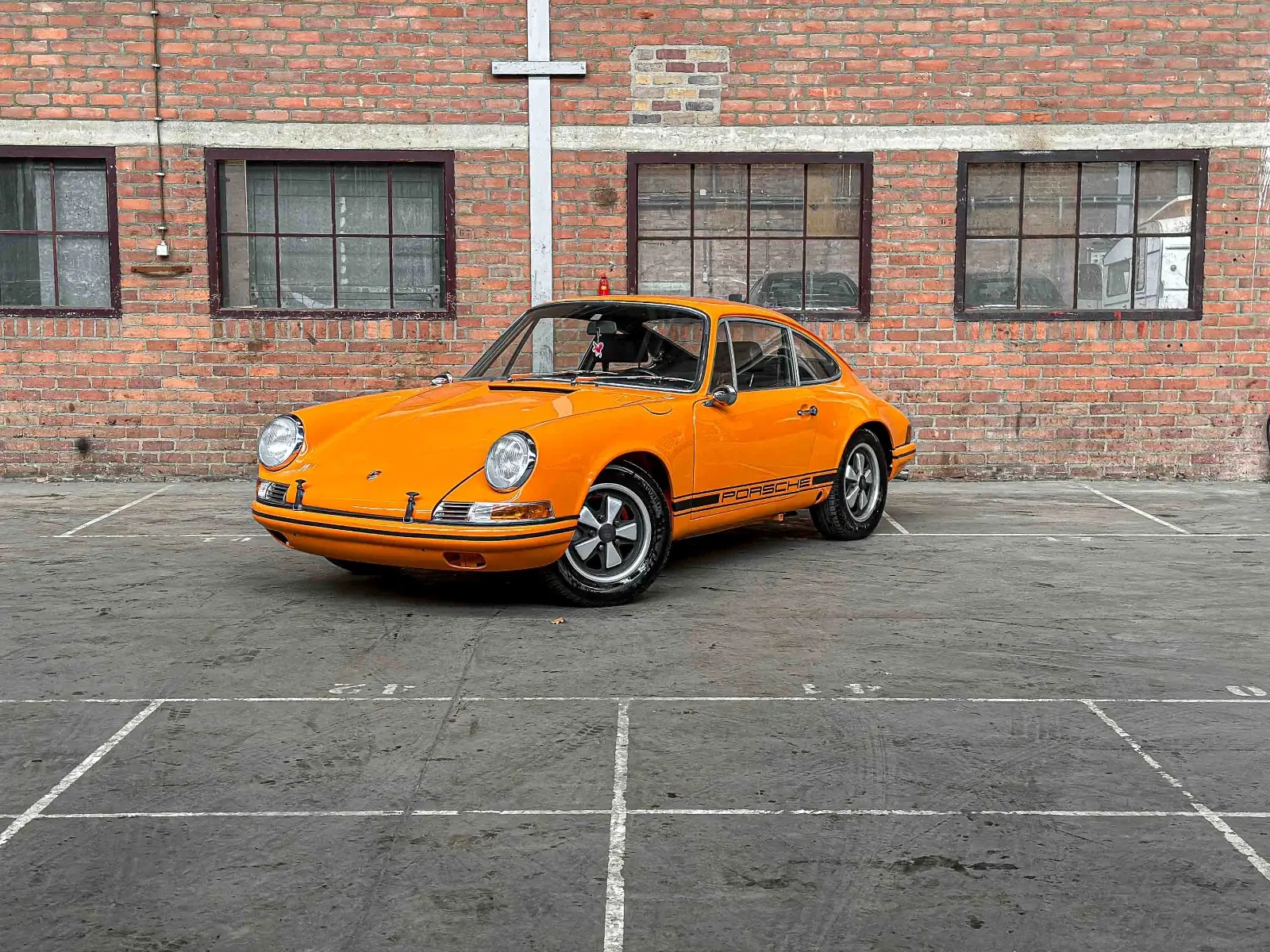 PORSCHE 911-image-1