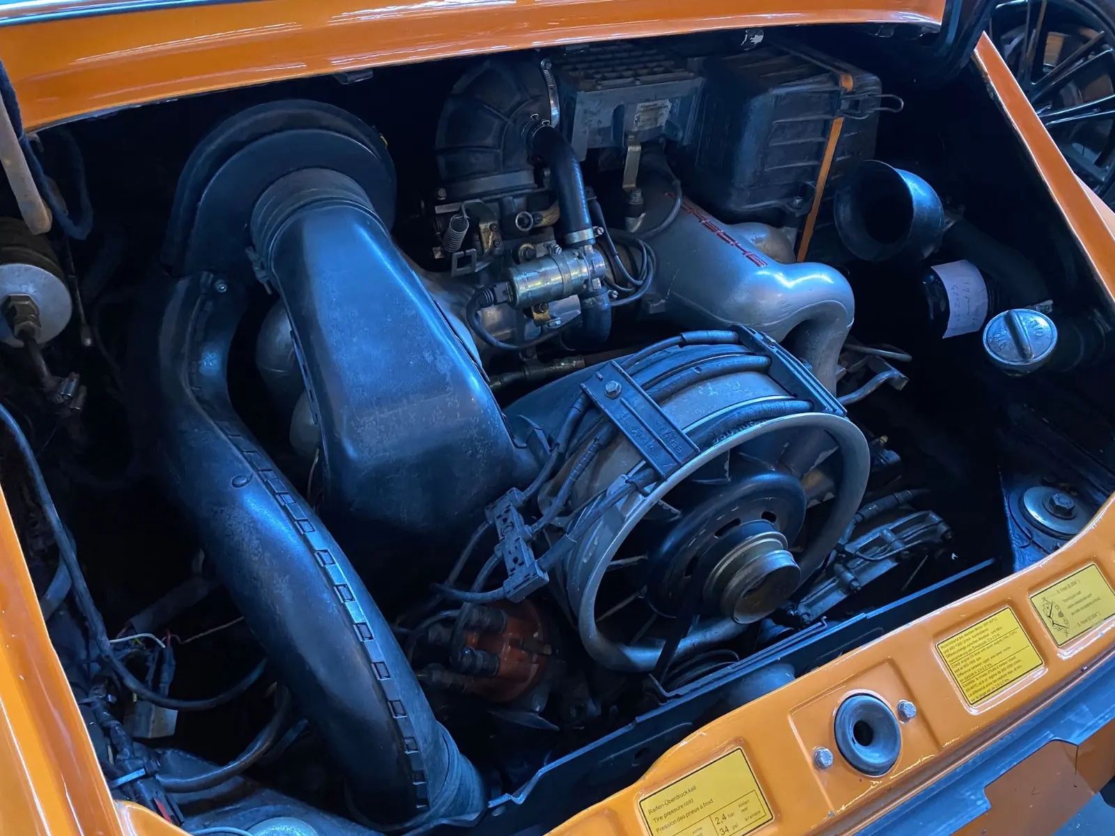 PORSCHE 911-image-12