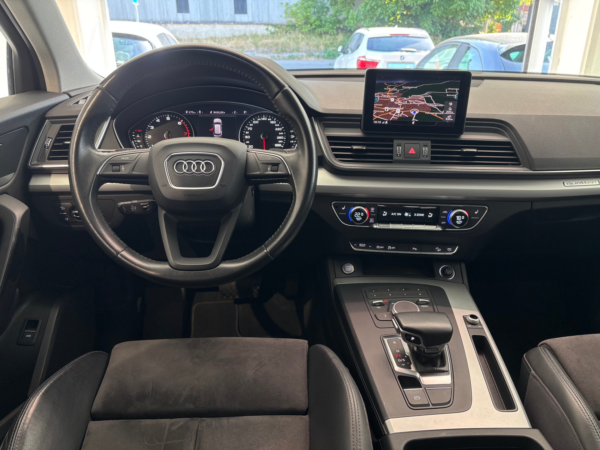 AUDI Q5 2.0 TFSI sport quattro S-tronic-image-9
