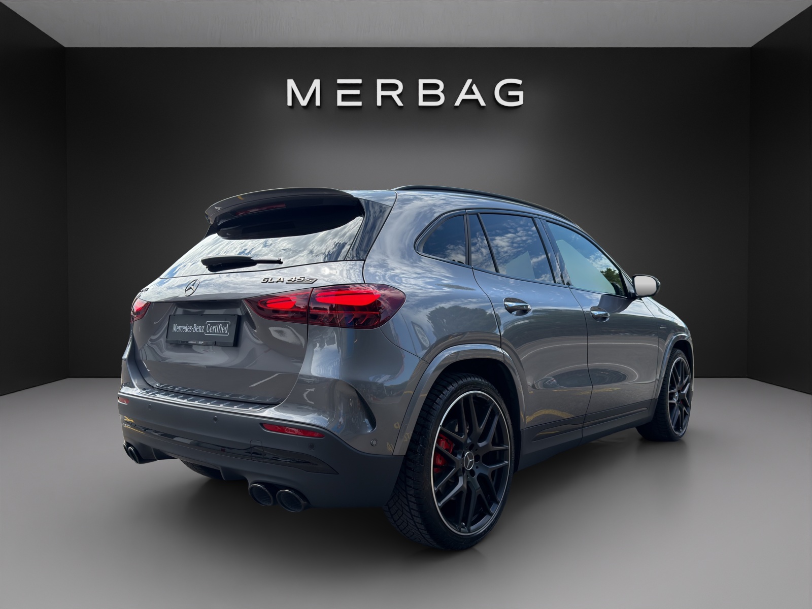 MERCEDES-BENZ GLA AMG 45 S 4Matic+ 8G-DCT-image-2