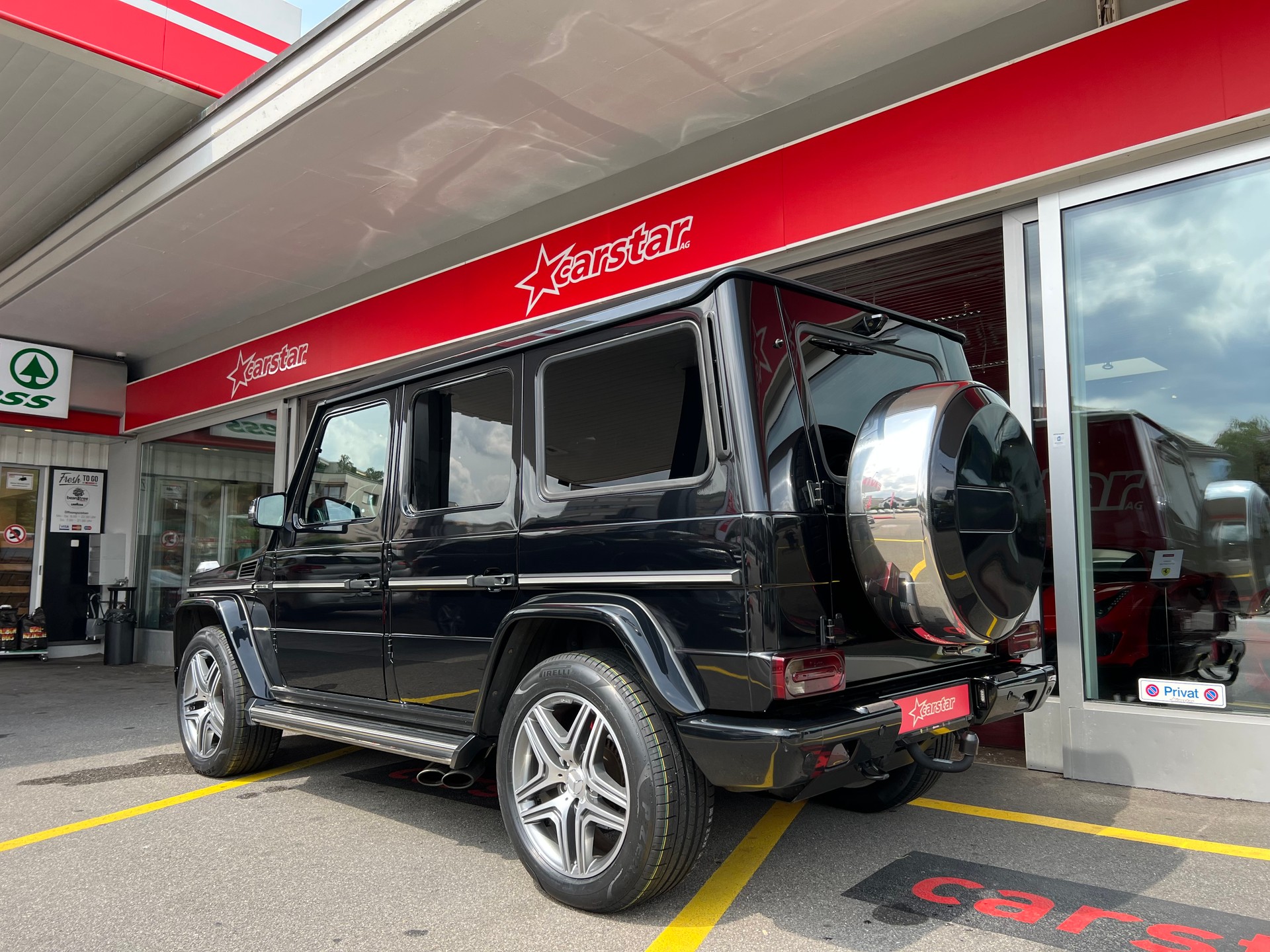 MERCEDES-BENZ G 63 AMG Automatic-image-2