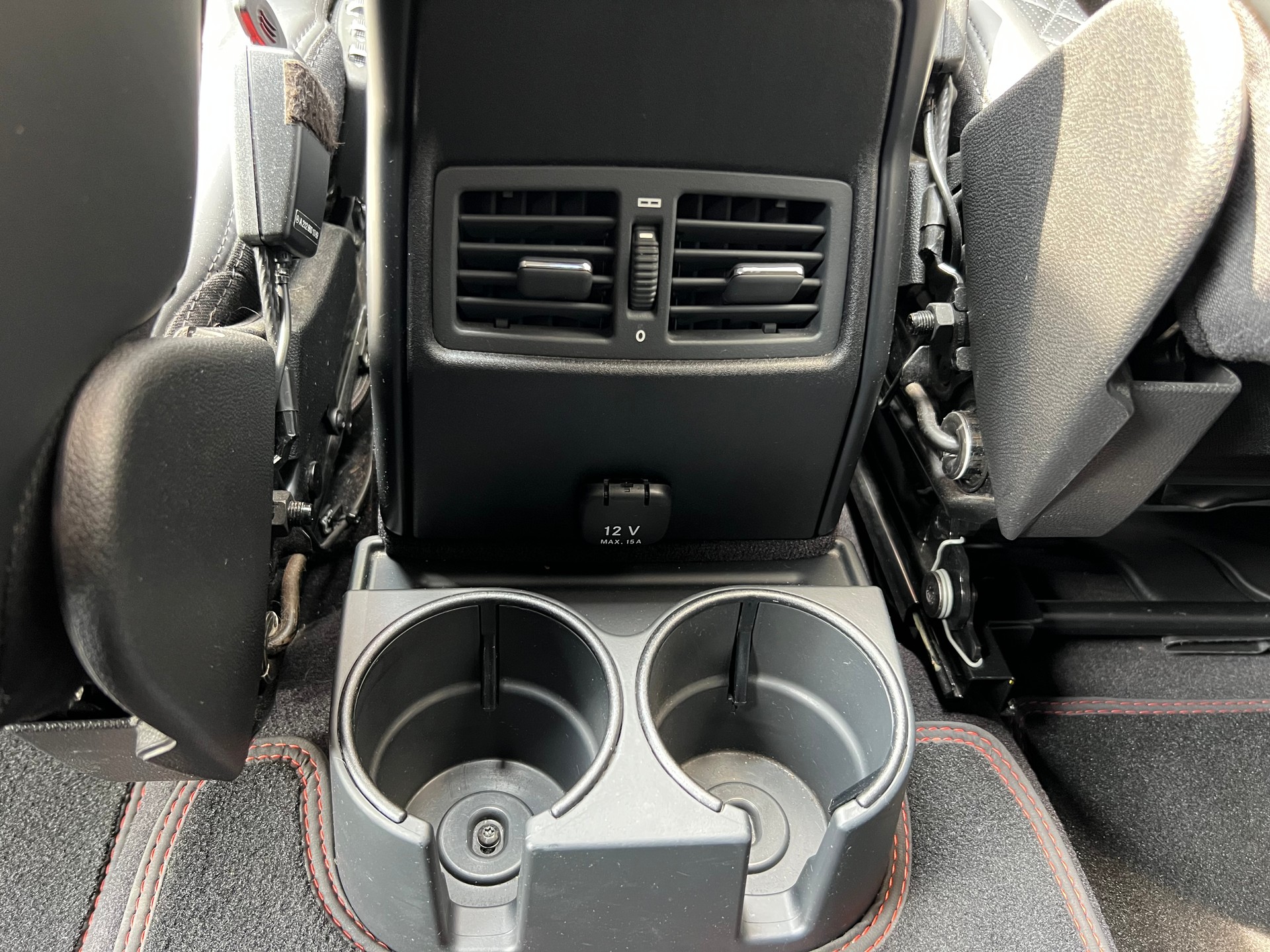 MERCEDES-BENZ G 63 AMG Automatic-image-16