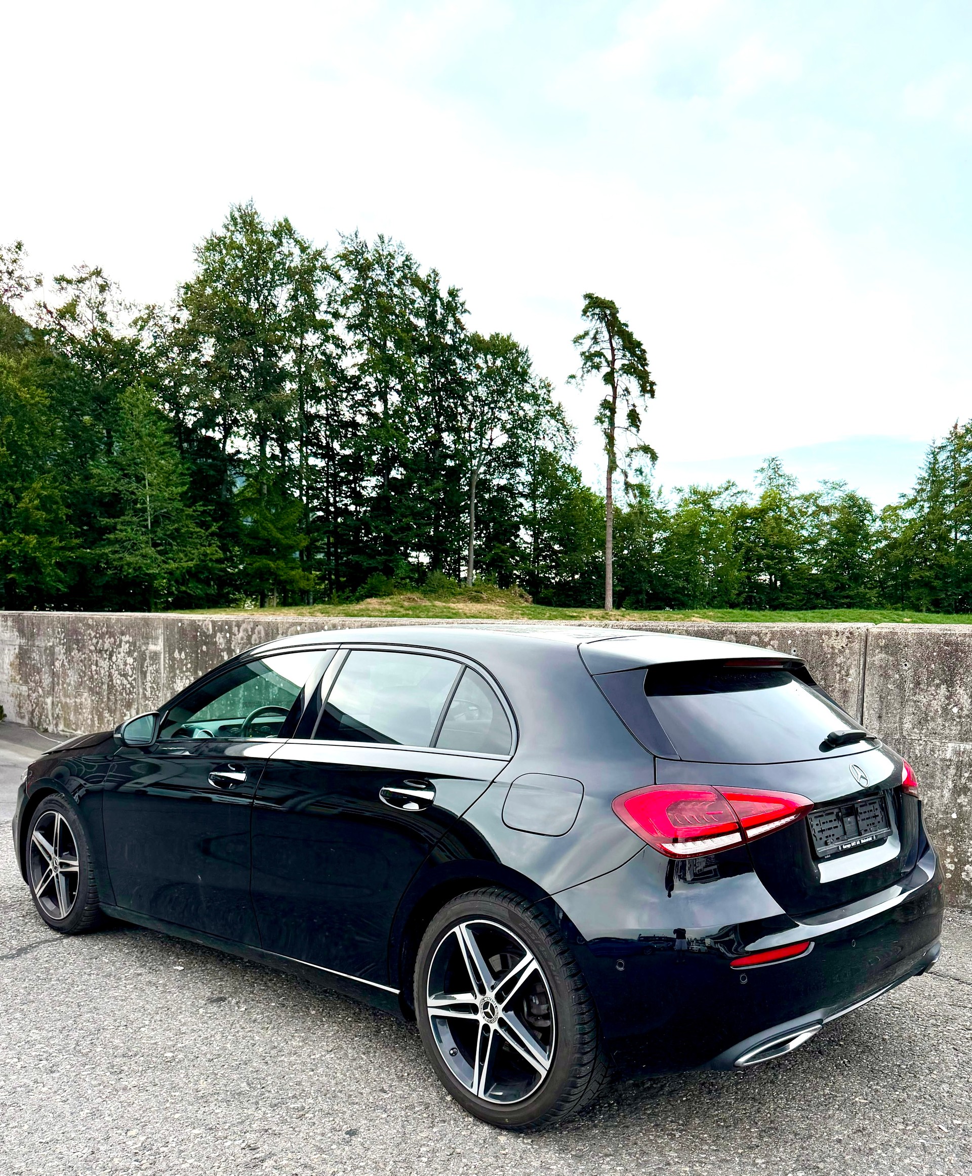 MERCEDES-BENZ A 180 Progressive 7G-DCT-image-2