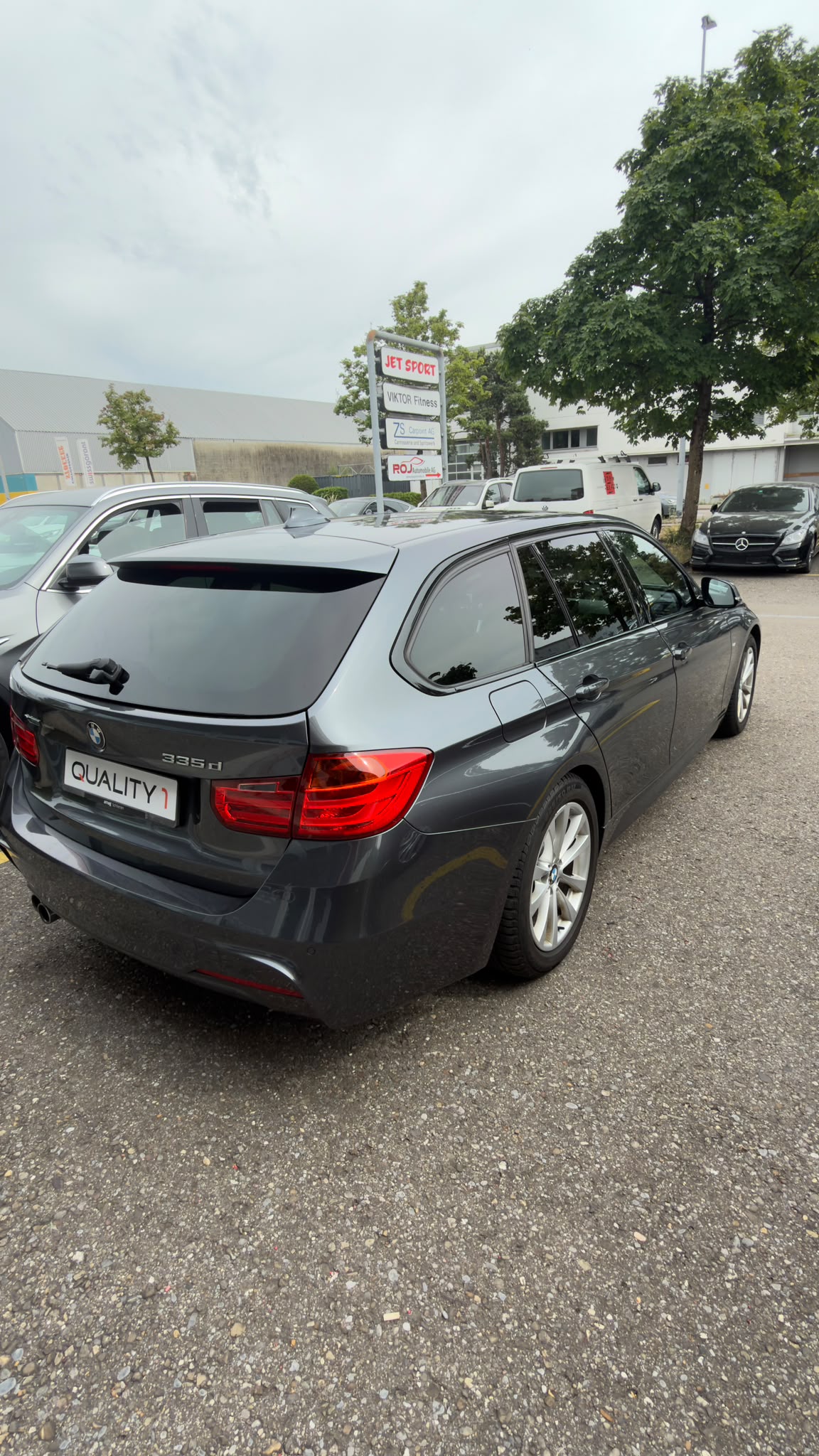 BMW 335d xDrive Touring Steptronic-image-4