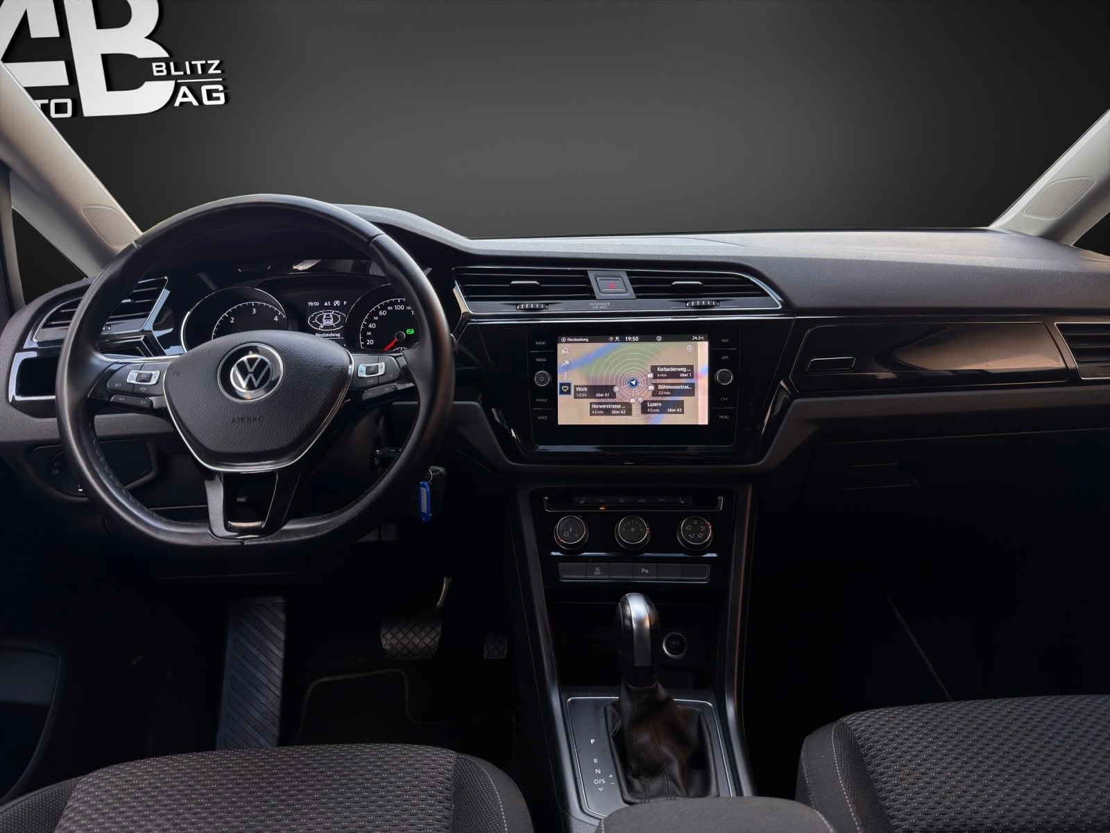 VW Touran 2.0 TDI BlueMotion Technology Comfortline DSG mit 150 PS * 7-Plätzer *-image-10