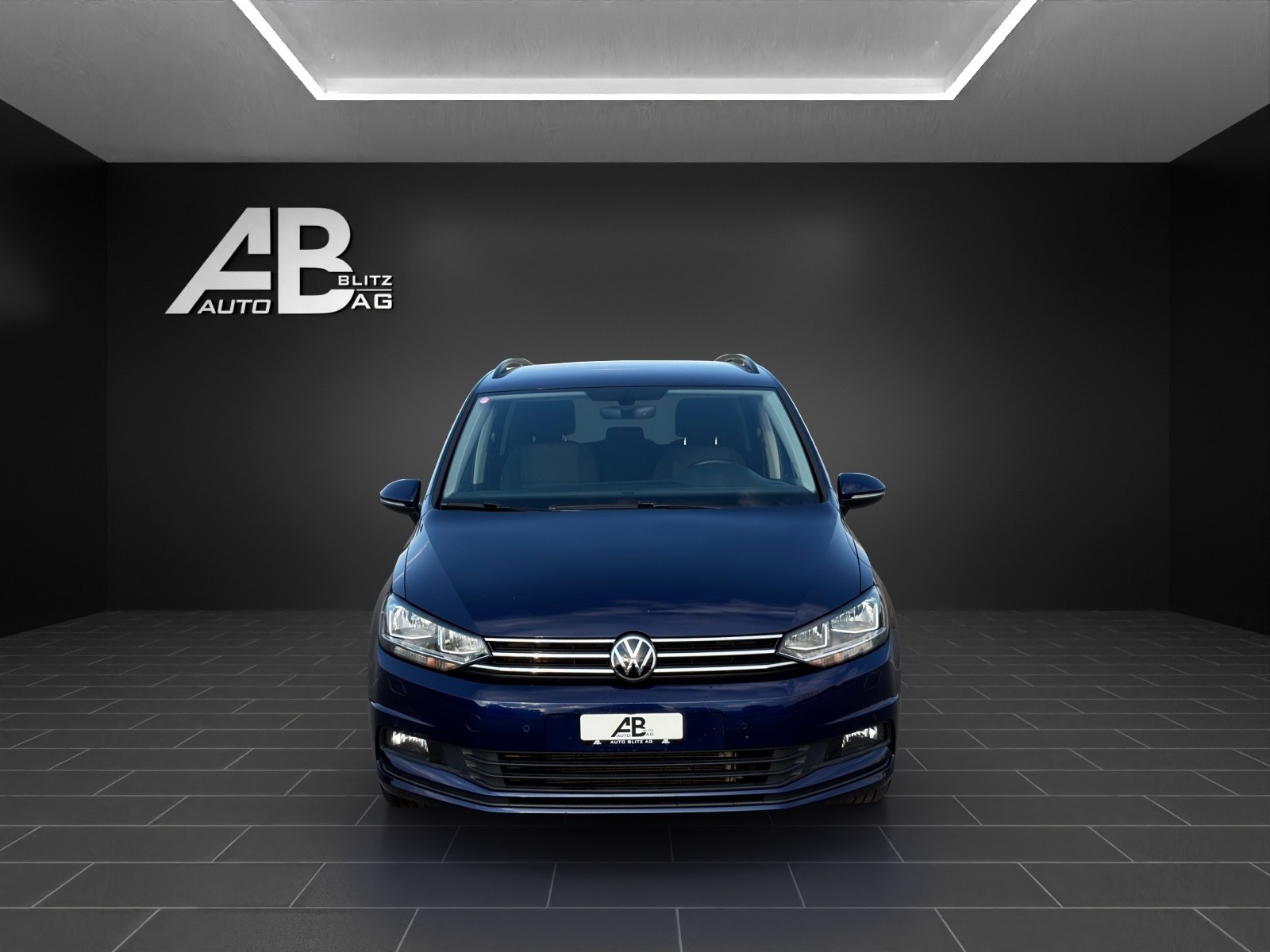 VW Touran 2.0 TDI BlueMotion Technology Comfortline DSG mit 150 PS * 7-Plätzer *-image-0